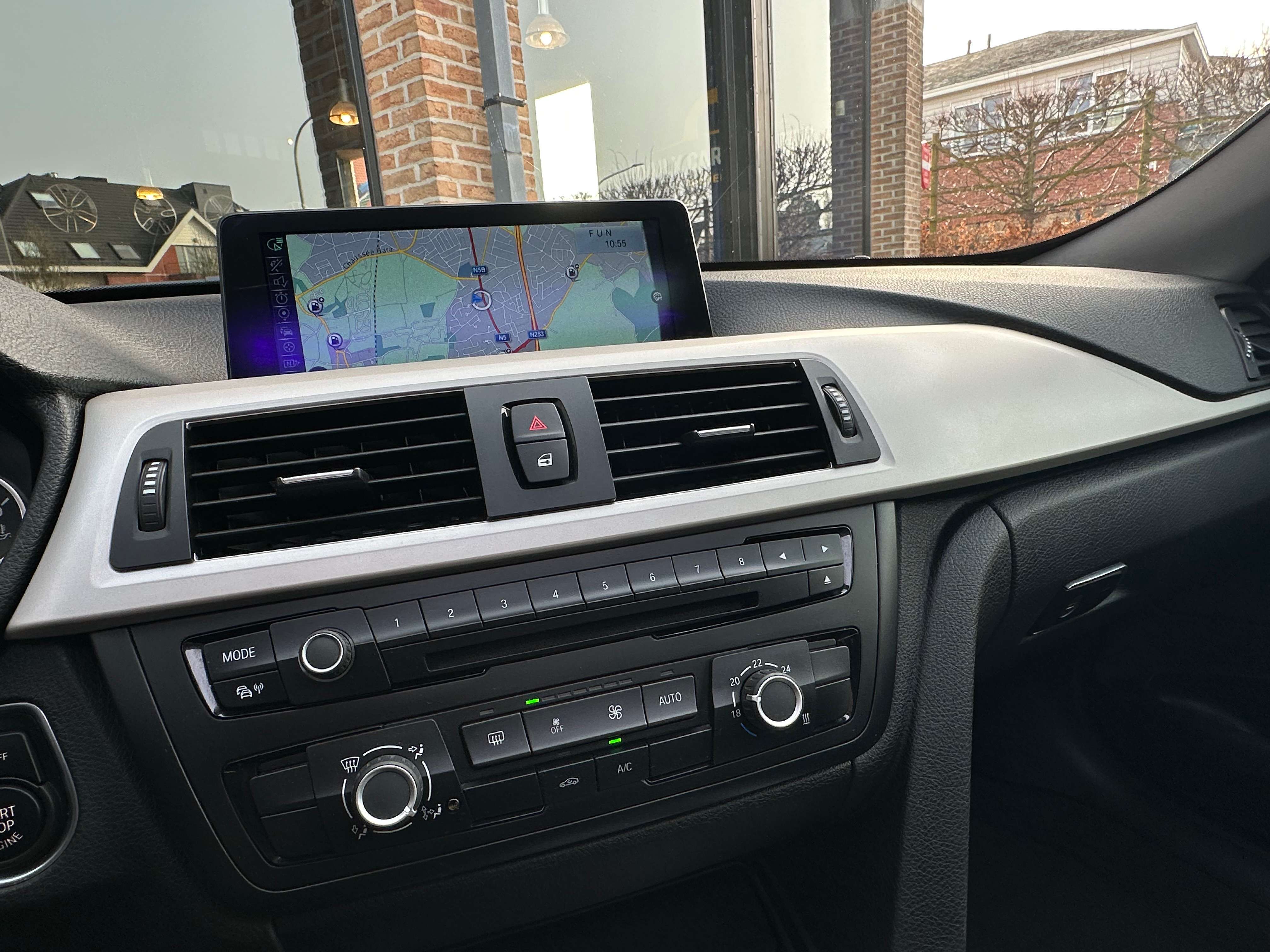 BMW 318 Gran Turismo dA Cuir I Navi pro I Pano I Clim