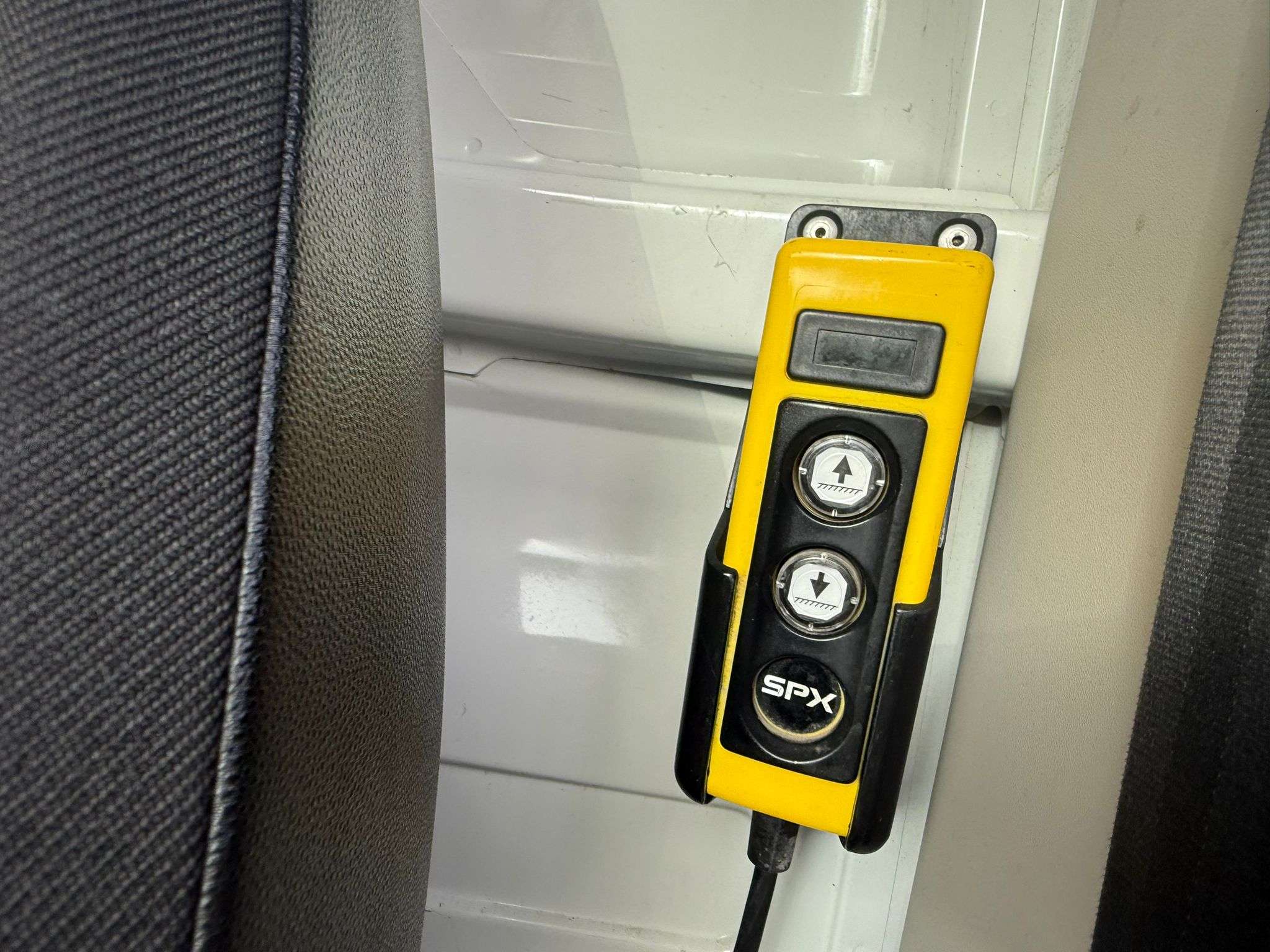 Peugeot Boxer L3H2 PLATEAU BASCULANT ELECTRIQUE 3PLACES