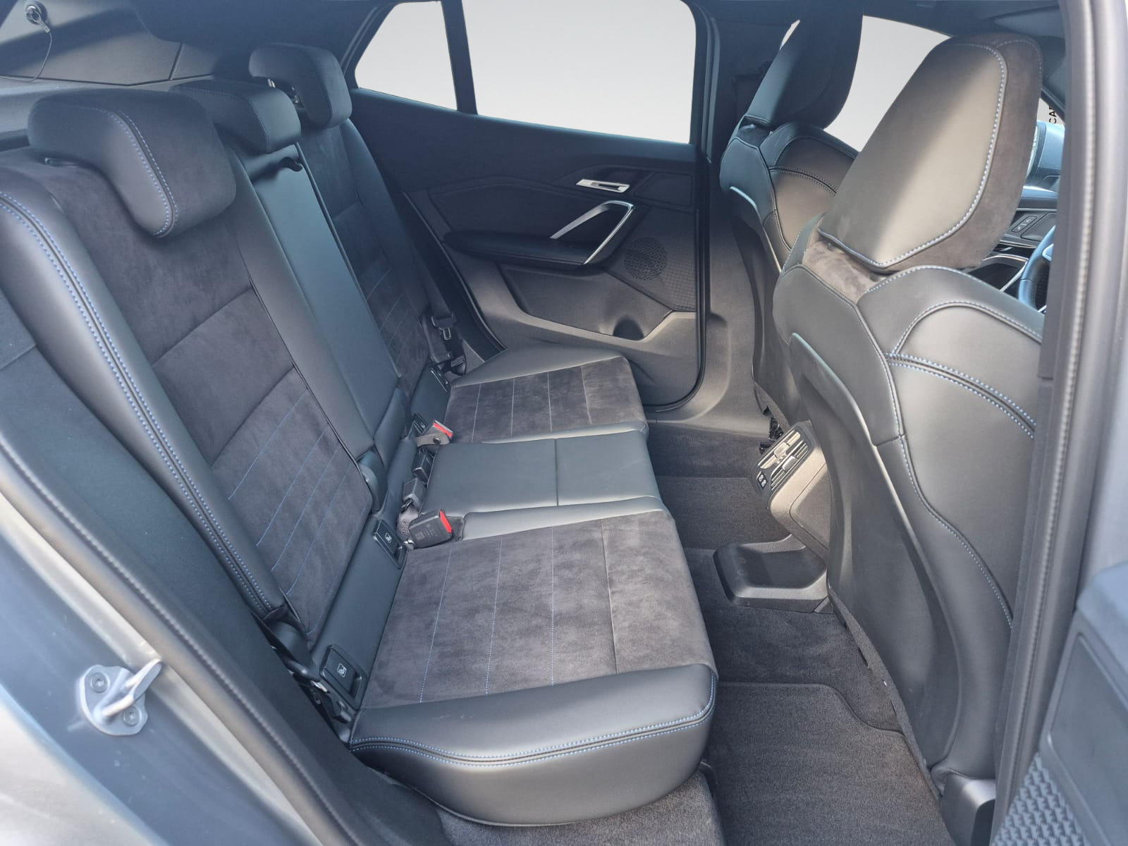 BMW X2 1.5iA sDrive20 MHEV - Pack "M" Complet - Etat Proche du Neuf - Garantie 12 mois avec Entretien Effectué - Zone LEZ Ok