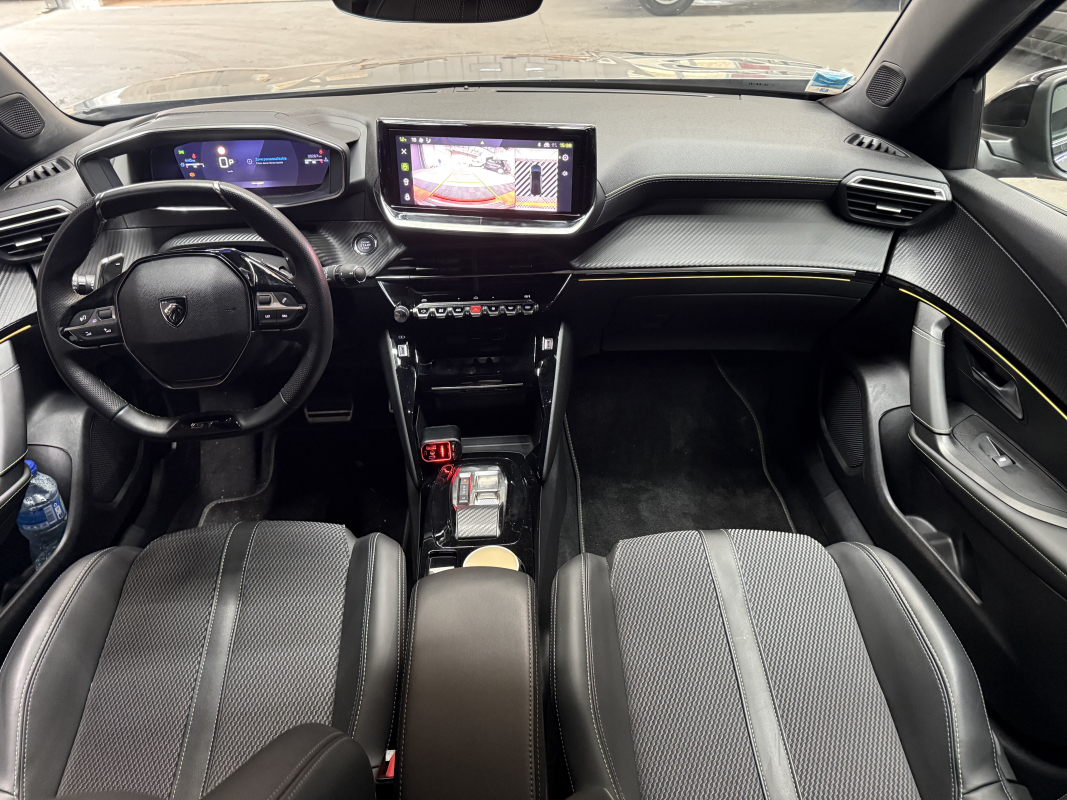 Peugeot 2008 BlueHdi 130 EAT8 GT