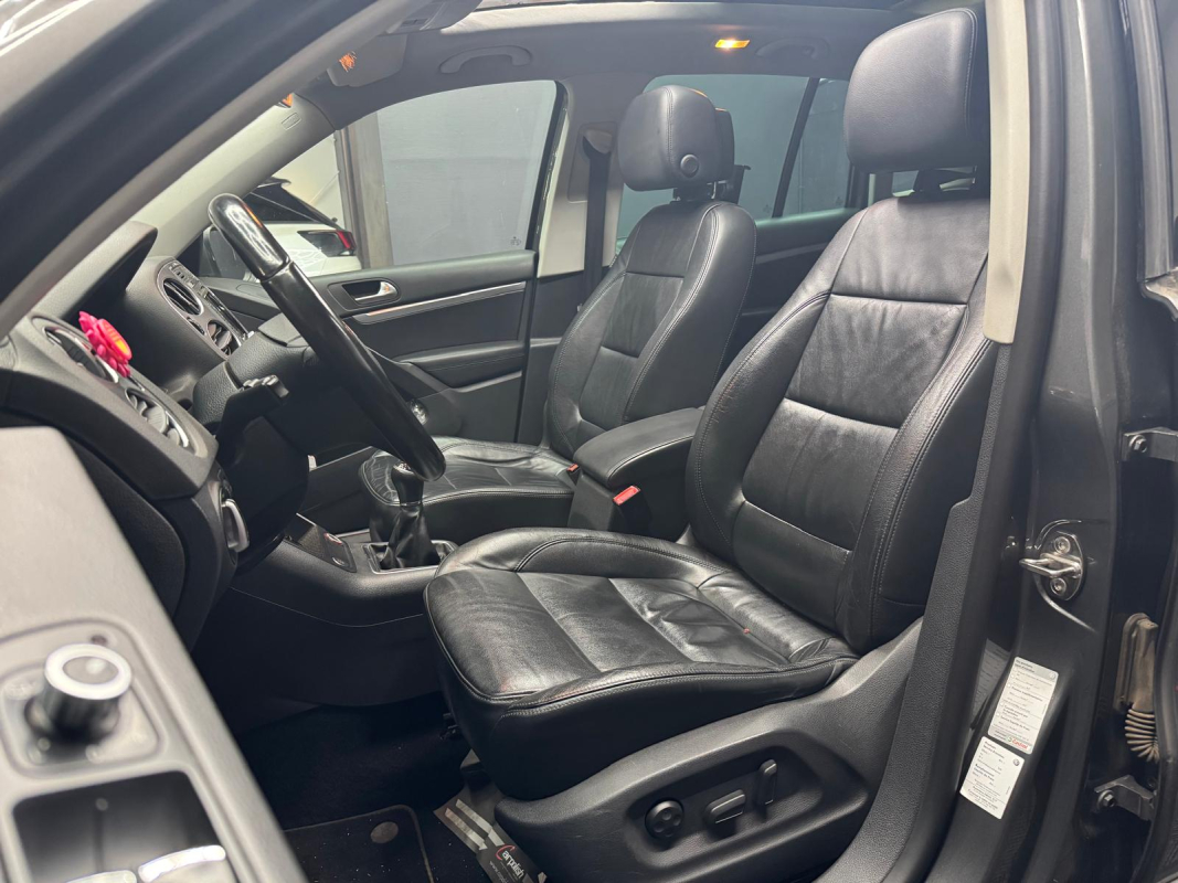 Volkswagen Tiguan 2.0 TDI CARAT 4 MOTION