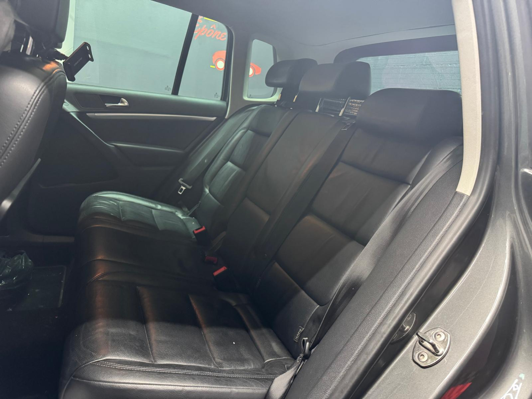 Volkswagen Tiguan 2.0 TDI CARAT 4 MOTION