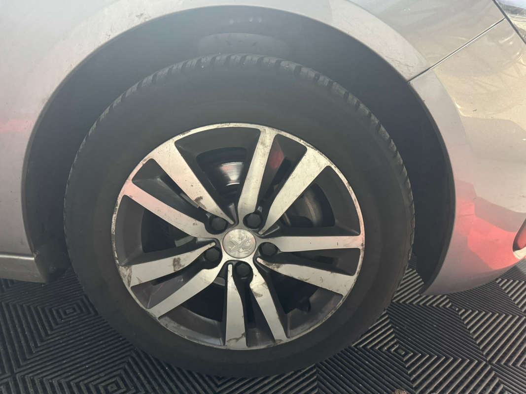 Peugeot 308 1.2 PureTech 130 ALLURE