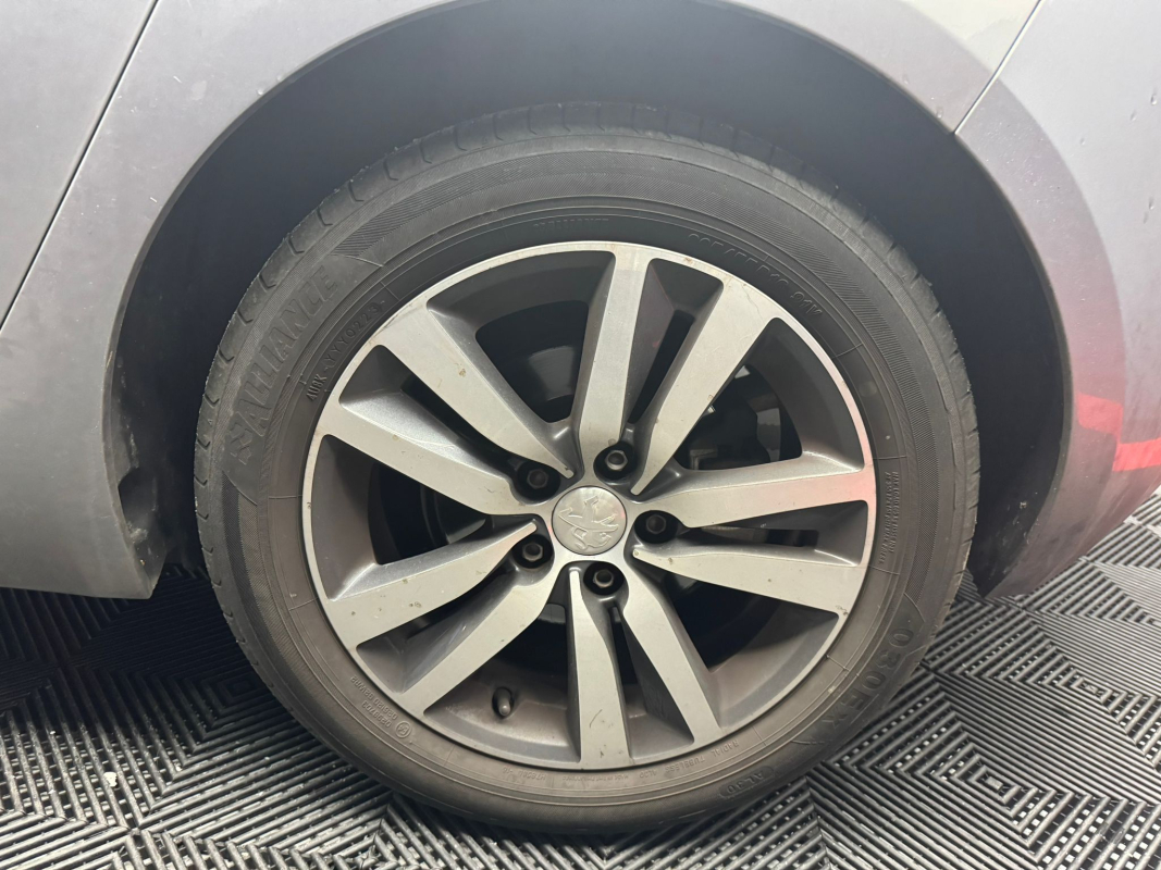 Peugeot 308 1.2 PureTech 130 ALLURE