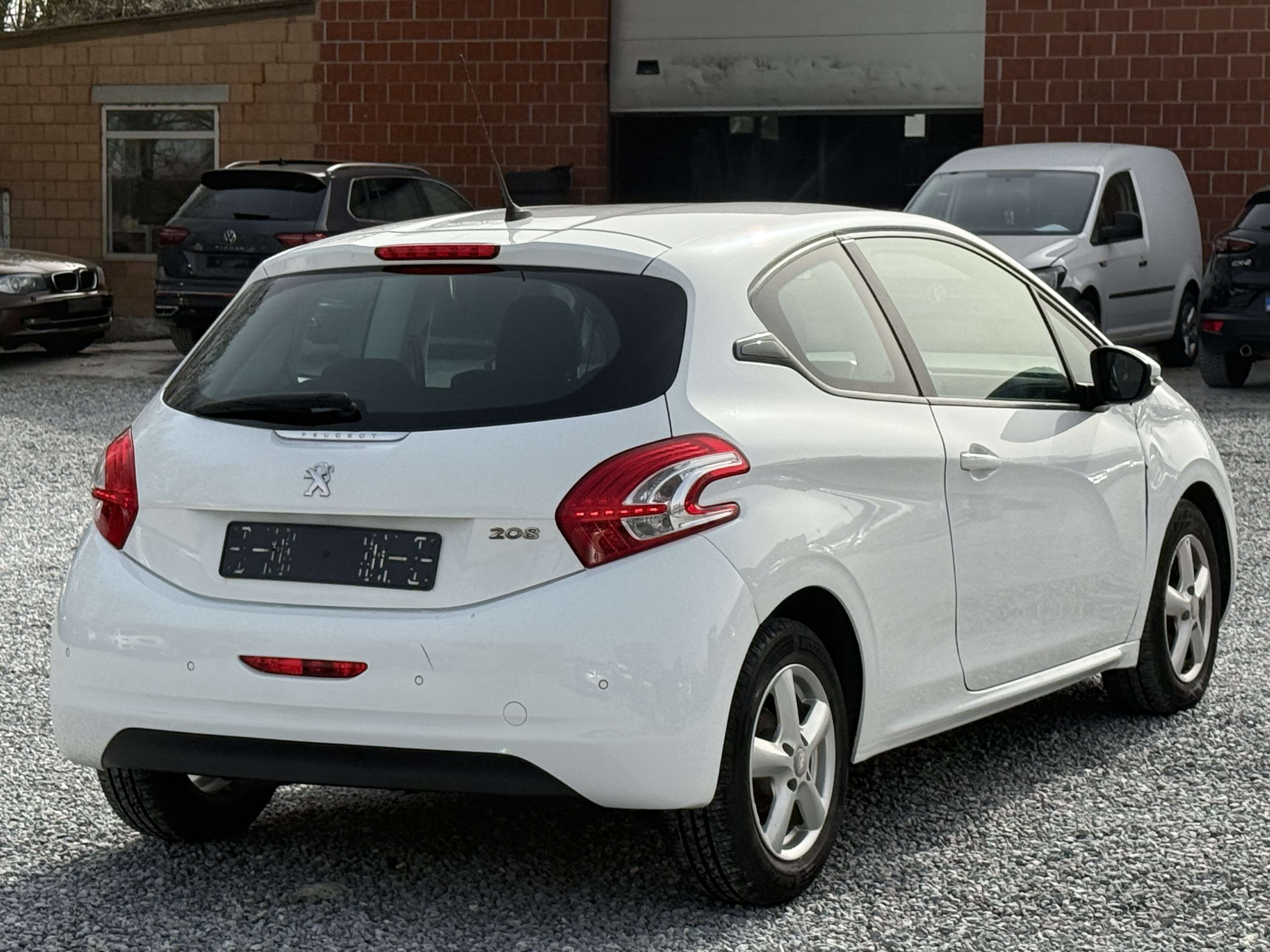 Peugeot 208 208 1.2i  - PRBLM MOTEUR - START