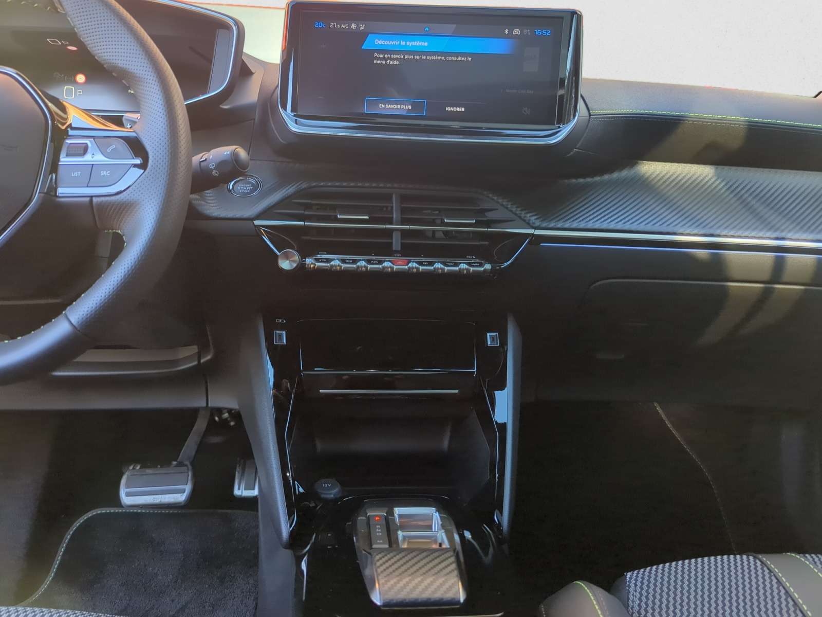 Peugeot 2008 1.2 Hybrid GT / PANO / 360° CAMERA / Garantie jusqu'à 8 ans