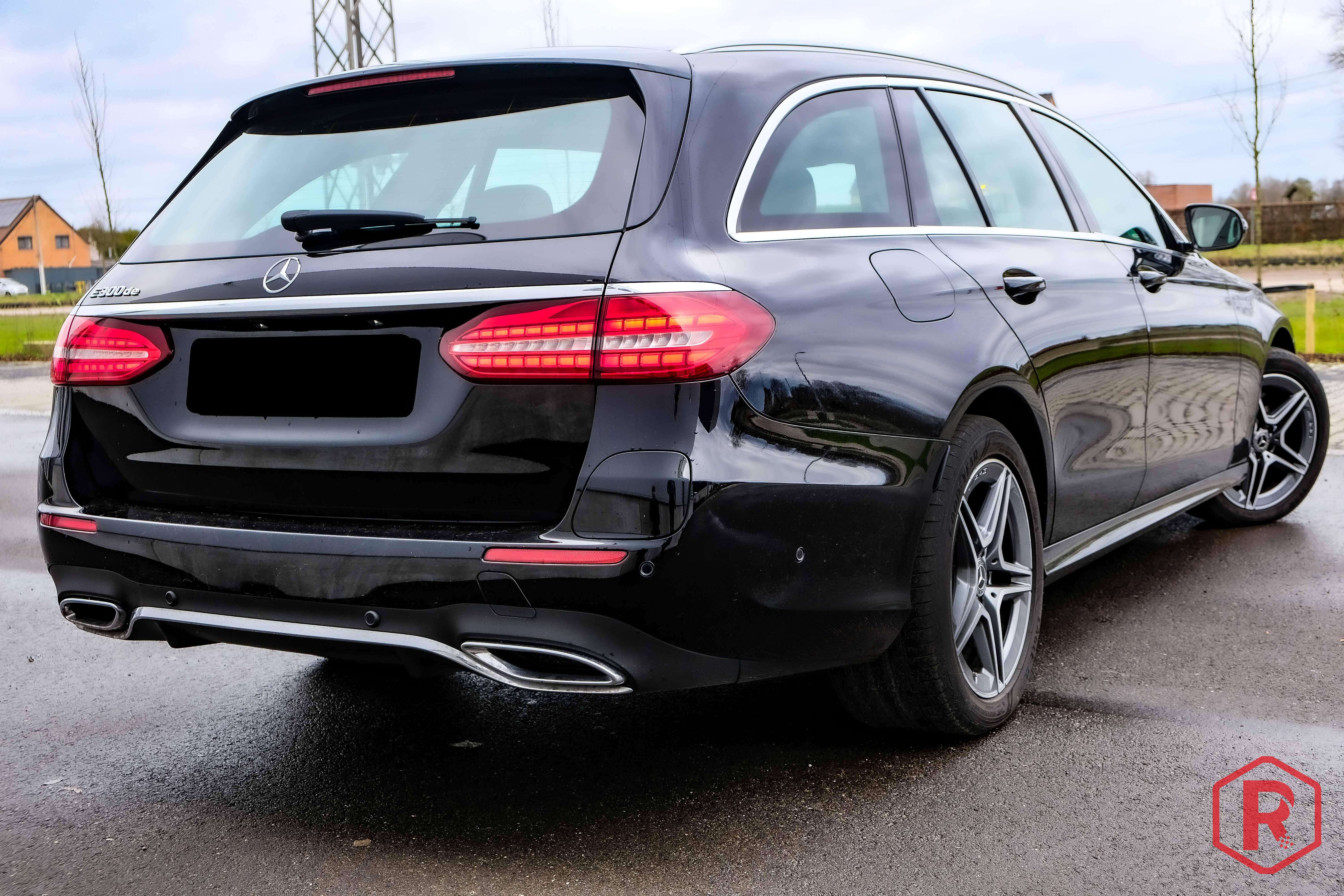 Mercedes-Benz E 300 de Break AMG Pano BTWwagen PHEV