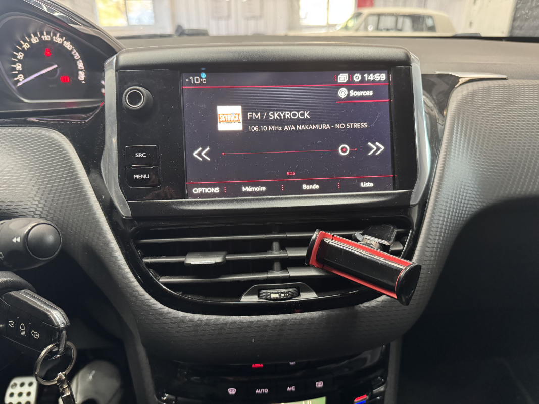 Peugeot 208 110 GT LINE