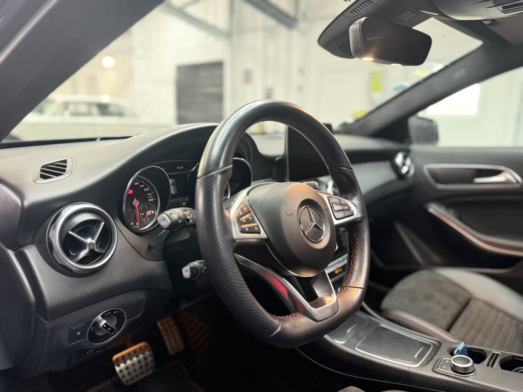 Mercedes-Benz Gla 200 d 136 FASCINATION