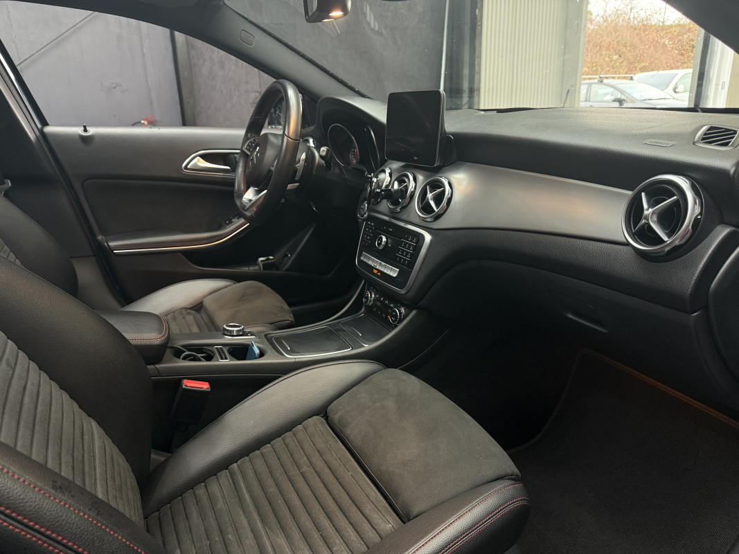 Mercedes-Benz Gla 200 d 136 FASCINATION