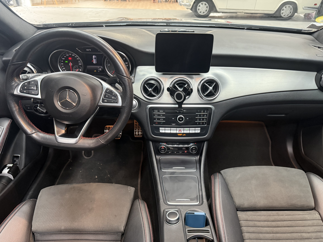 Mercedes-Benz Gla 200 d 136 FASCINATION