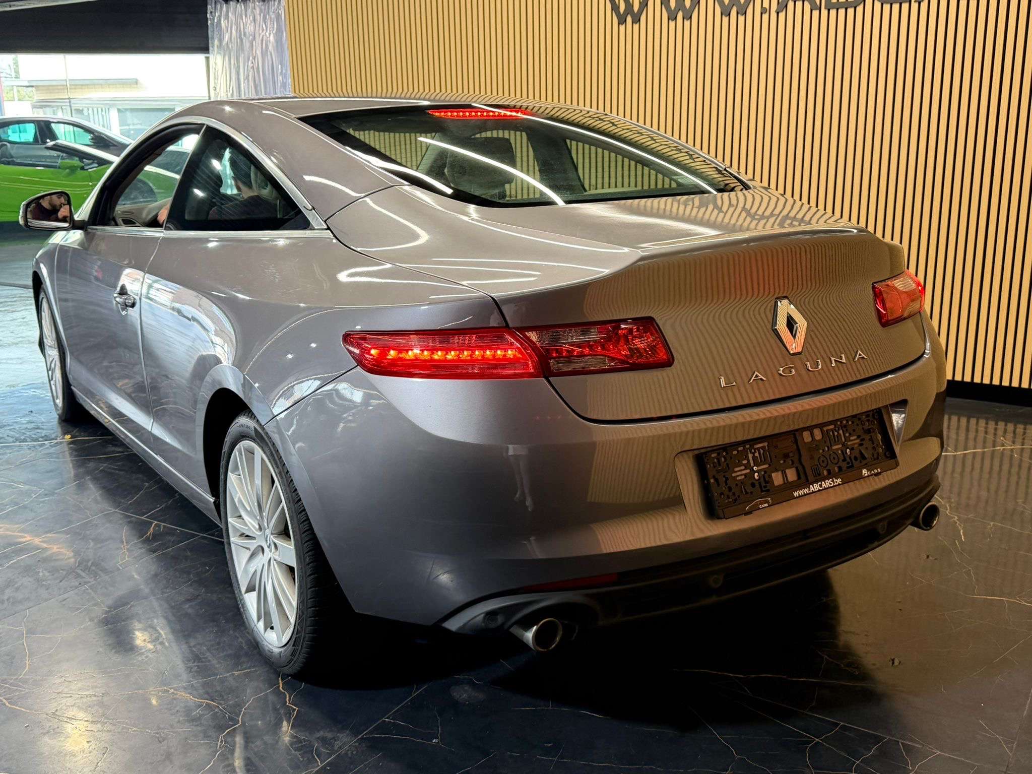 Renault Laguna Coupé 2.0 dCi * GARANTIE 12 MOIS * FULL OPTIONS *