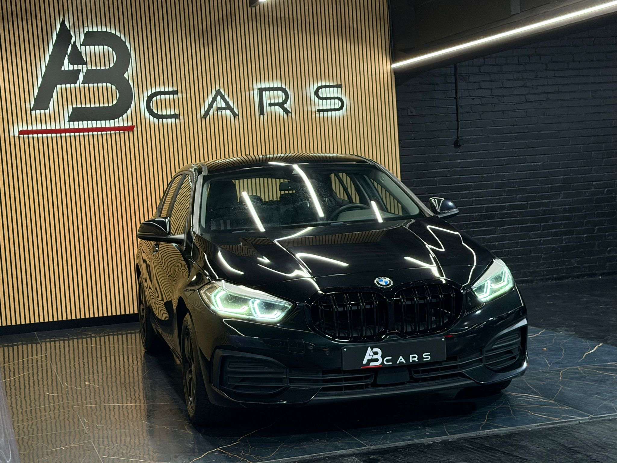 BMW 116 DA * SPORT * GARANTIE 12 MOIS * 1ER PROPRIO *