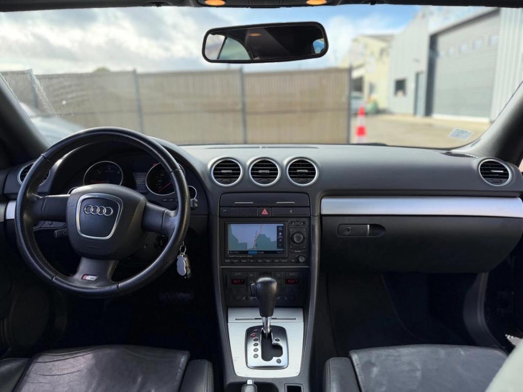 Audi A4 2.0 TDI 140 S-LINE CABRIOLET - BOITE AUTO SIEGES CHAUFFANTS
