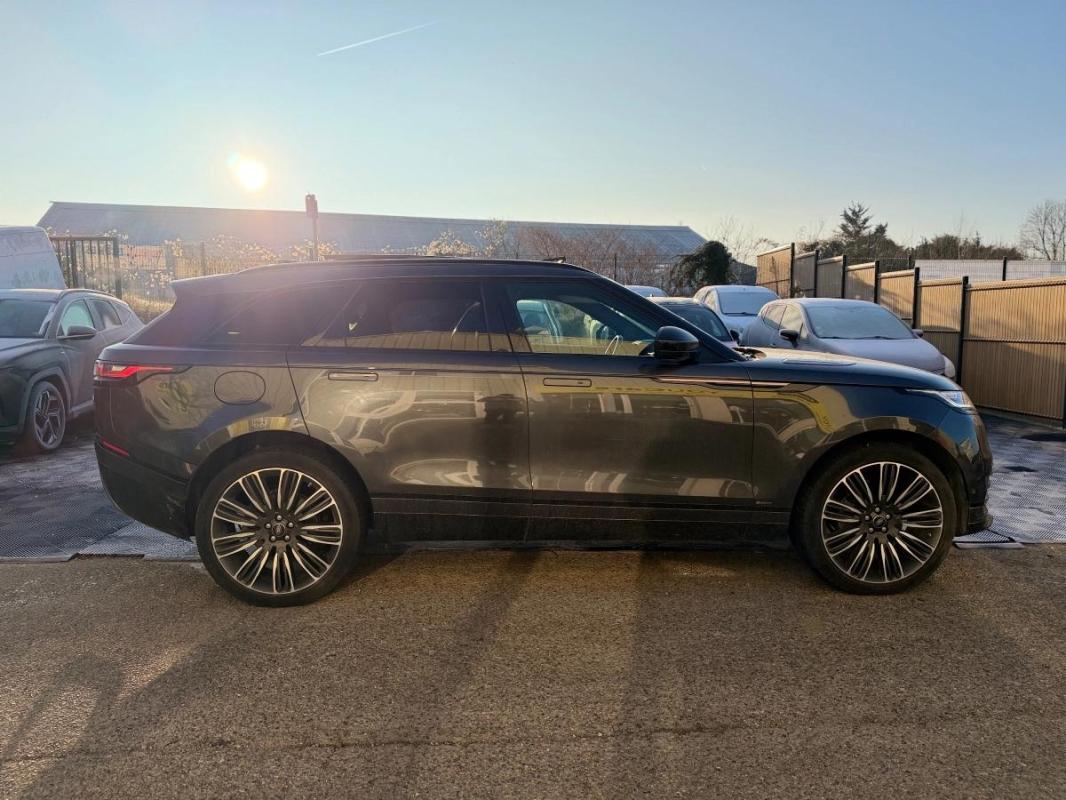 Land Rover Range Rover Velar 2.0 D240 R-DYNAMIC 4WD - TOIT OUVRANT MERIDIAN ATTELAGE