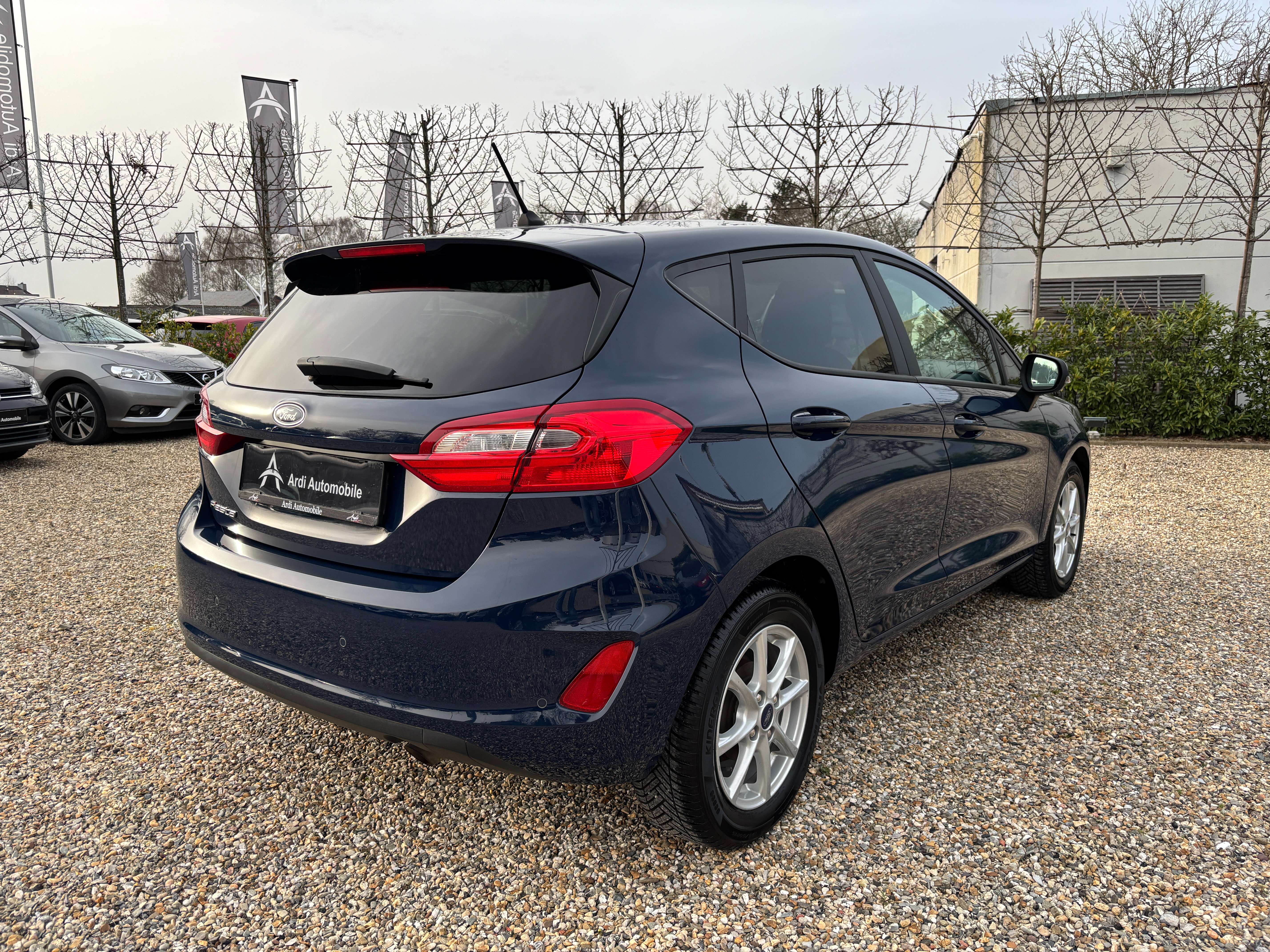 Ford Fiesta 1.1i *LANE ASSIST*BLUETOOTH*CAPTEUR AR*GARANTIE*