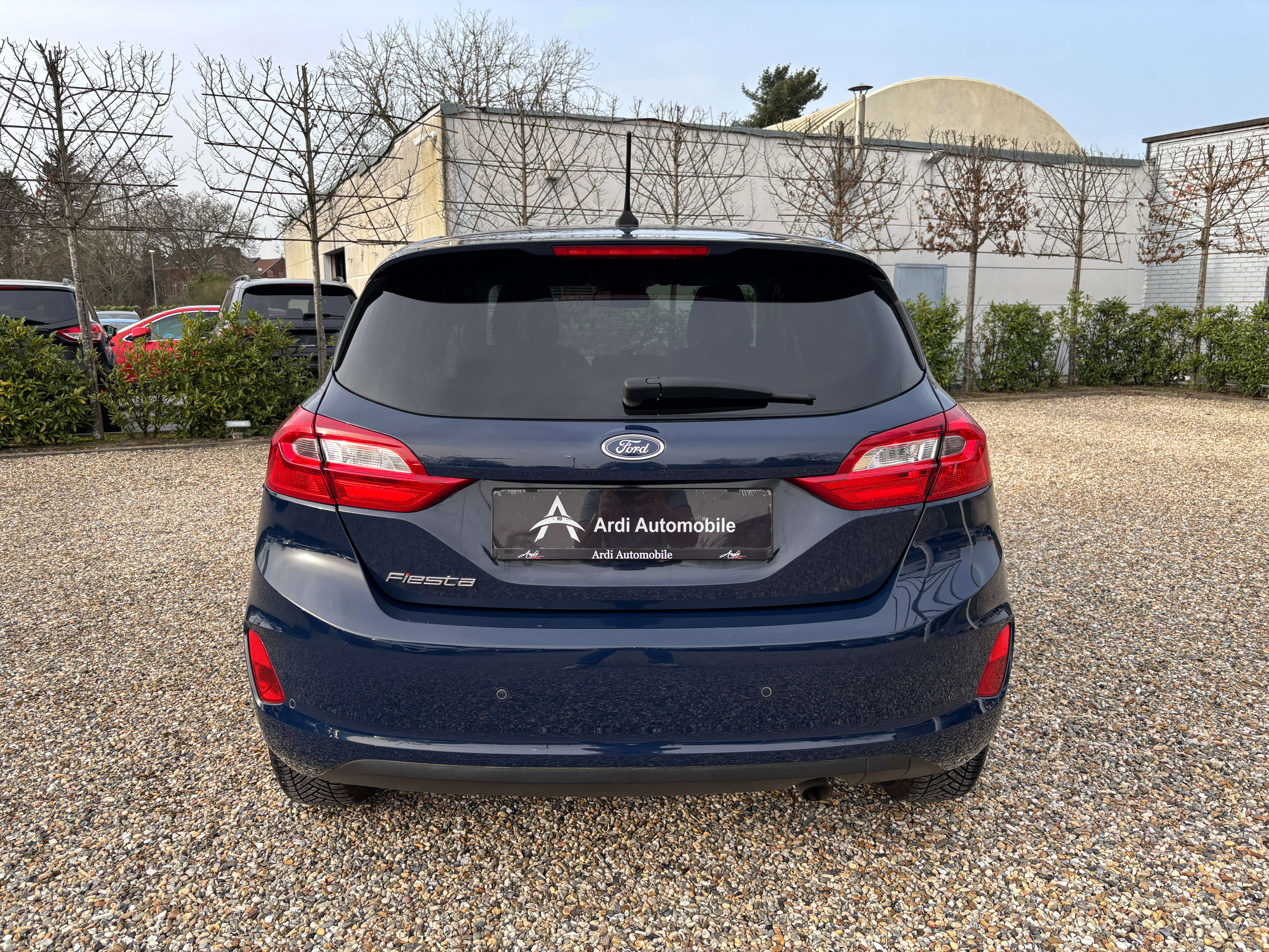 Ford Fiesta 1.1i *LANE ASSIST*BLUETOOTH*CAPTEUR AR*GARANTIE*