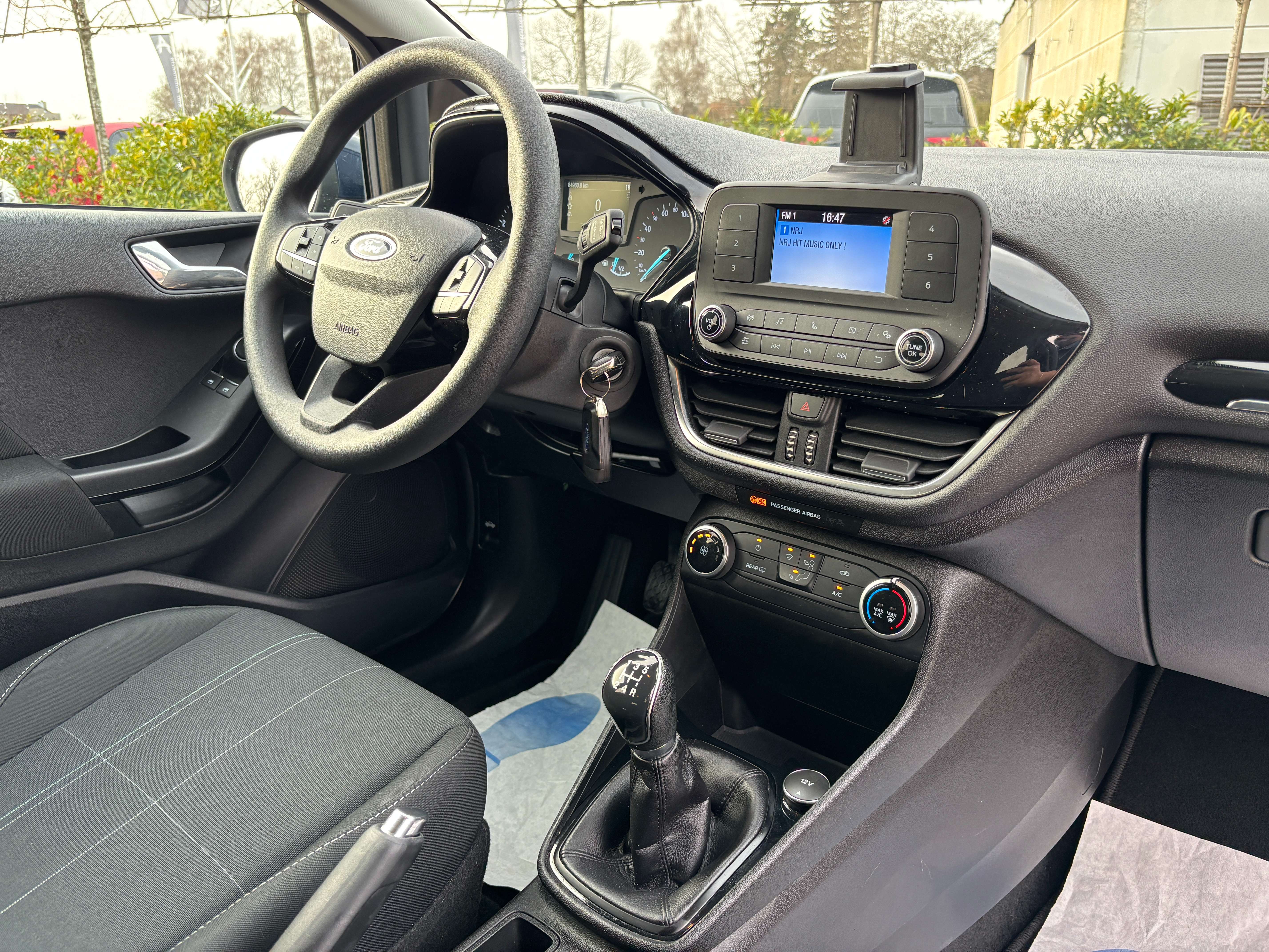 Ford Fiesta 1.1i *LANE ASSIST*BLUETOOTH*CAPTEUR AR*GARANTIE*