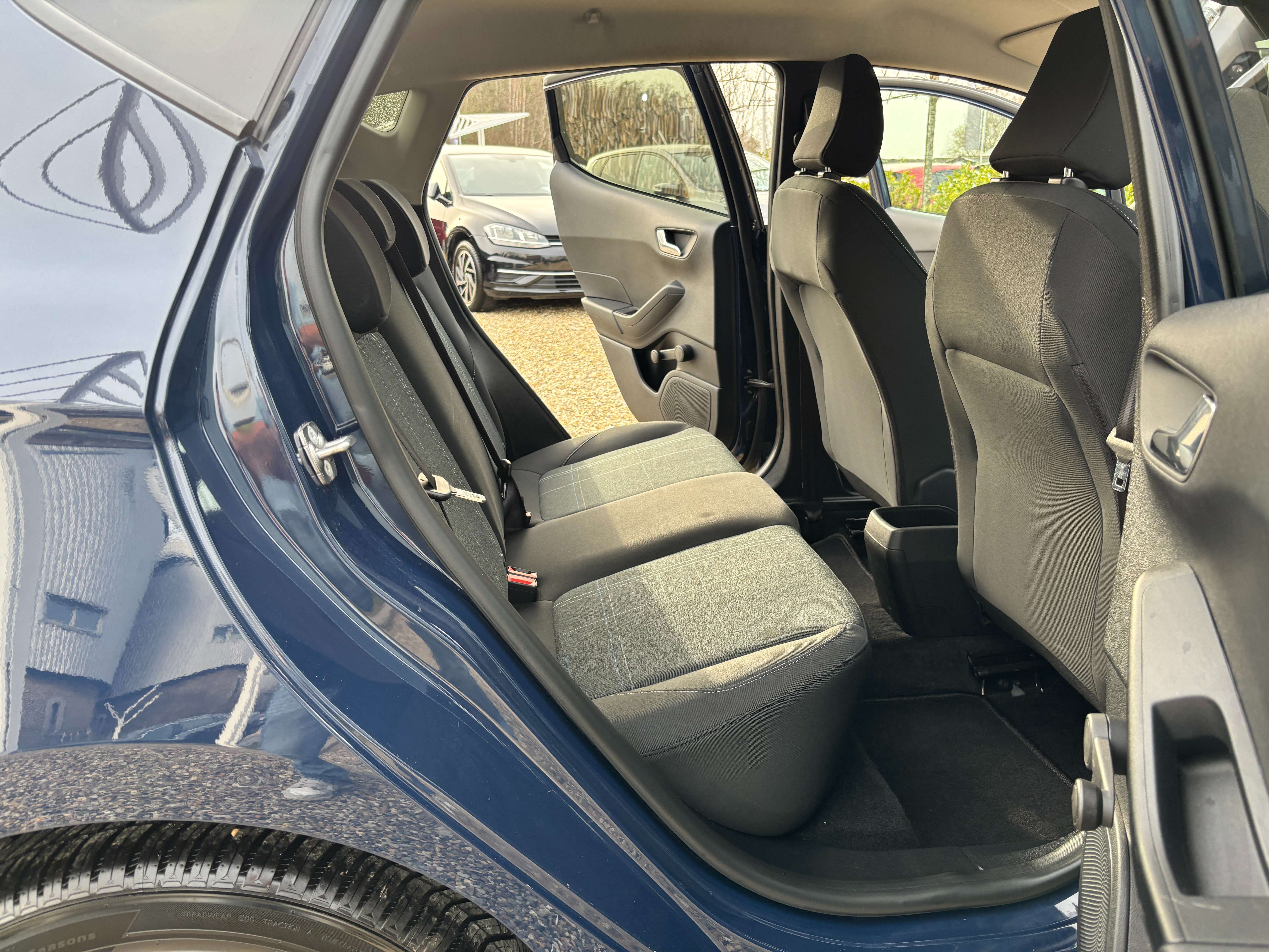 Ford Fiesta 1.1i *LANE ASSIST*BLUETOOTH*CAPTEUR AR*GARANTIE*