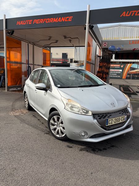 Peugeot 208 1.4 E-HDI FAP 68 ACTIVE BLUE LION BMP5 5P