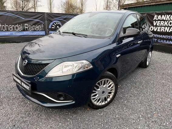 Lancia Ypsilon Ypsilon 1.2i Fire Evo Platinium, Ac + 12m Garantie