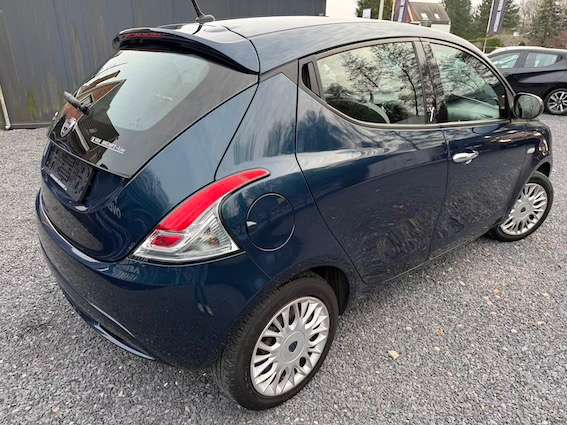Lancia Ypsilon Ypsilon 1.2i Fire Evo Platinium, Ac + 12m Garantie