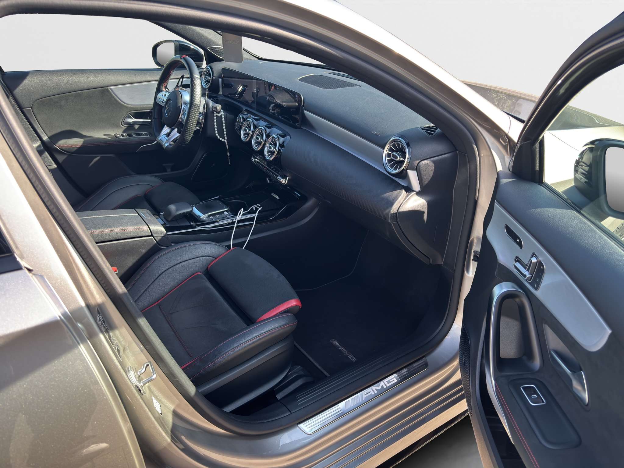Mercedes-Benz A 35 AMG A 35 AMG 4-Matic *GARANTIE - PANO DAK - CARPLAY*