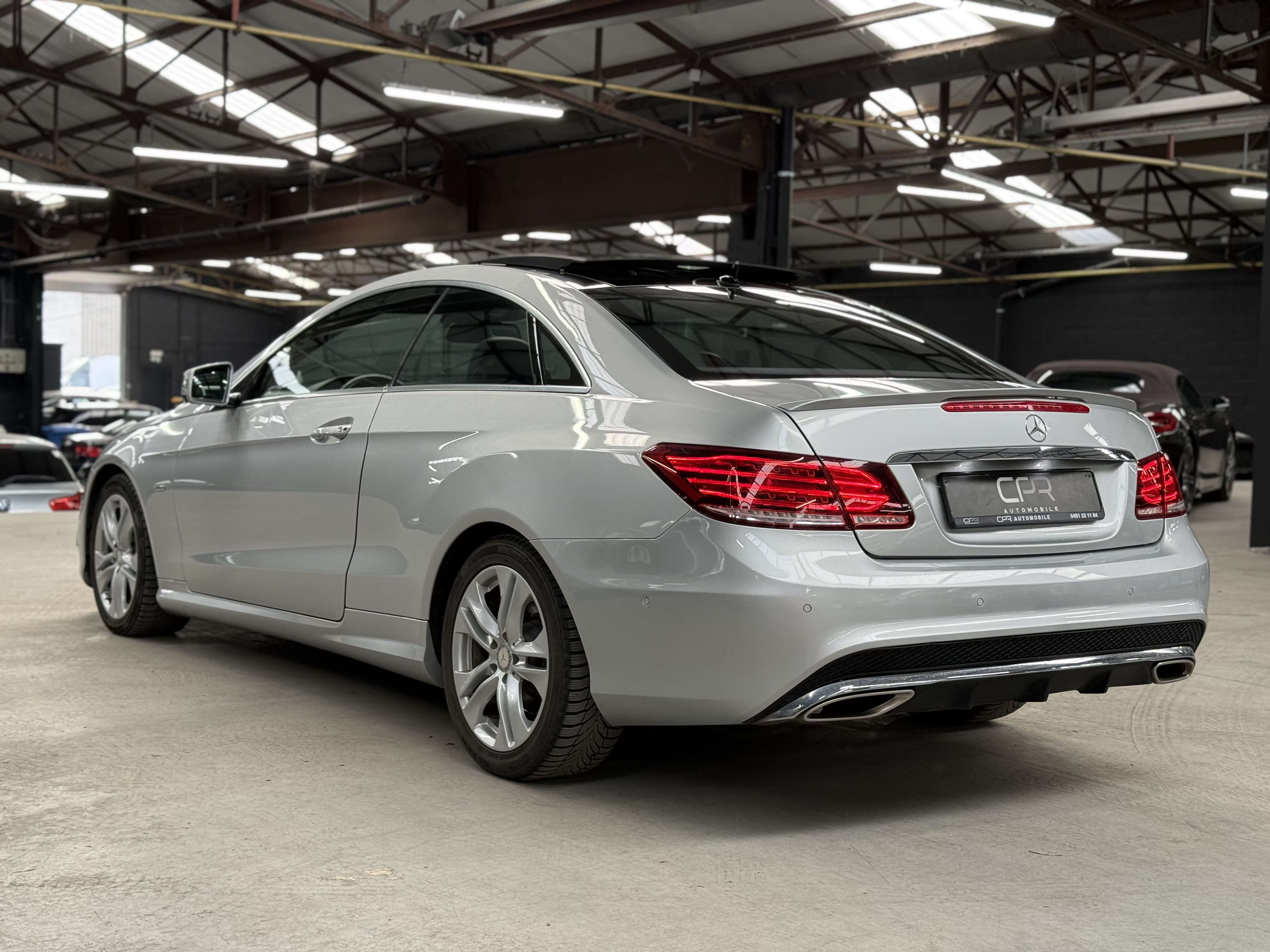 Mercedes-Benz E 220 d * PACK AMG * TOIT PANO * LED * RADAR * SIEGE CH