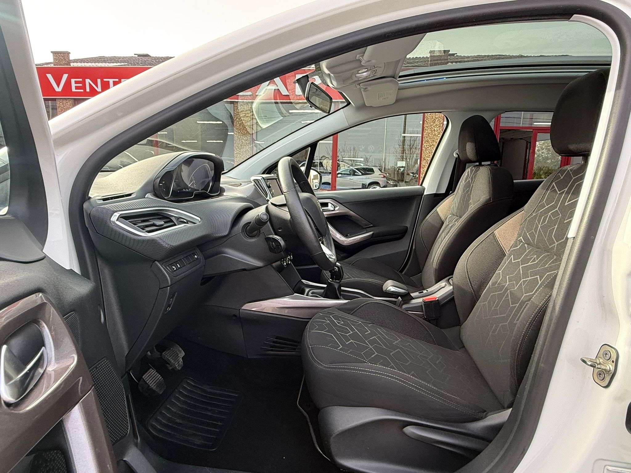 Peugeot 2008 1.2 PureTech