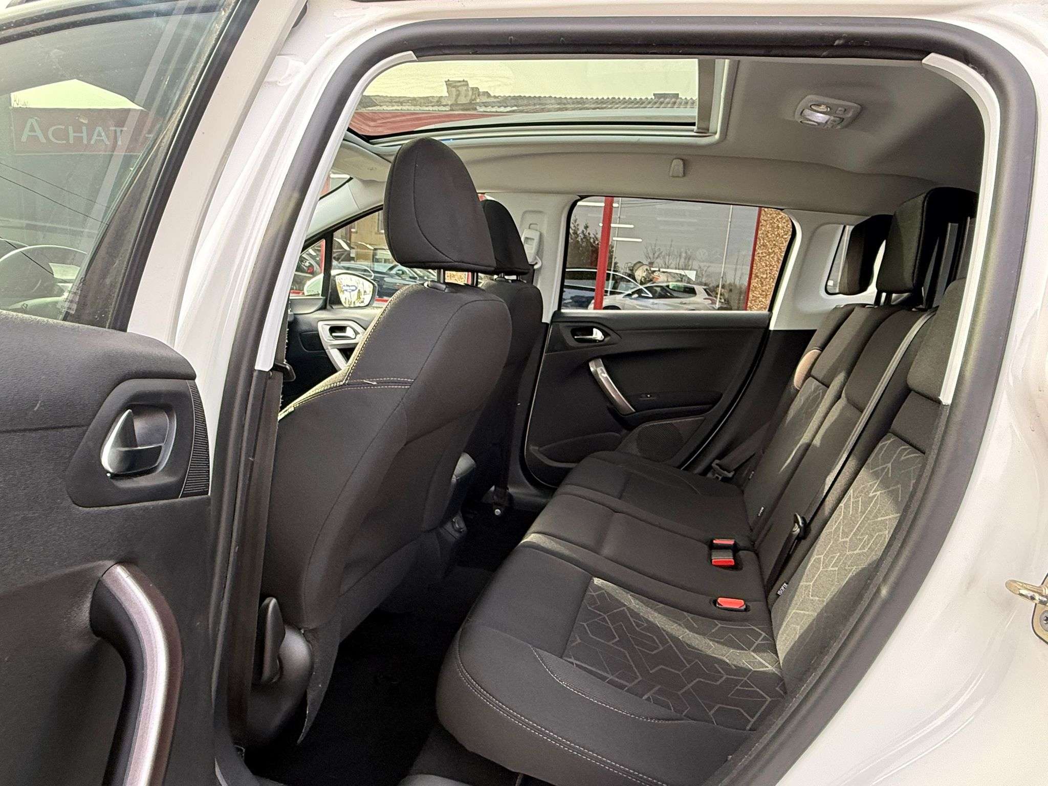 Peugeot 2008 1.2 PureTech