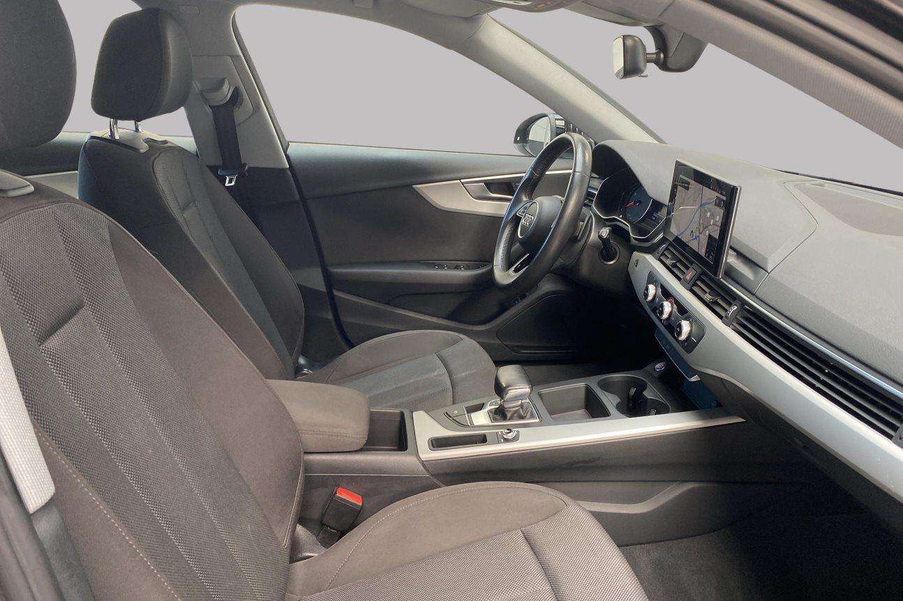 Audi A4 AVANT - GPS*Attelage*Clim