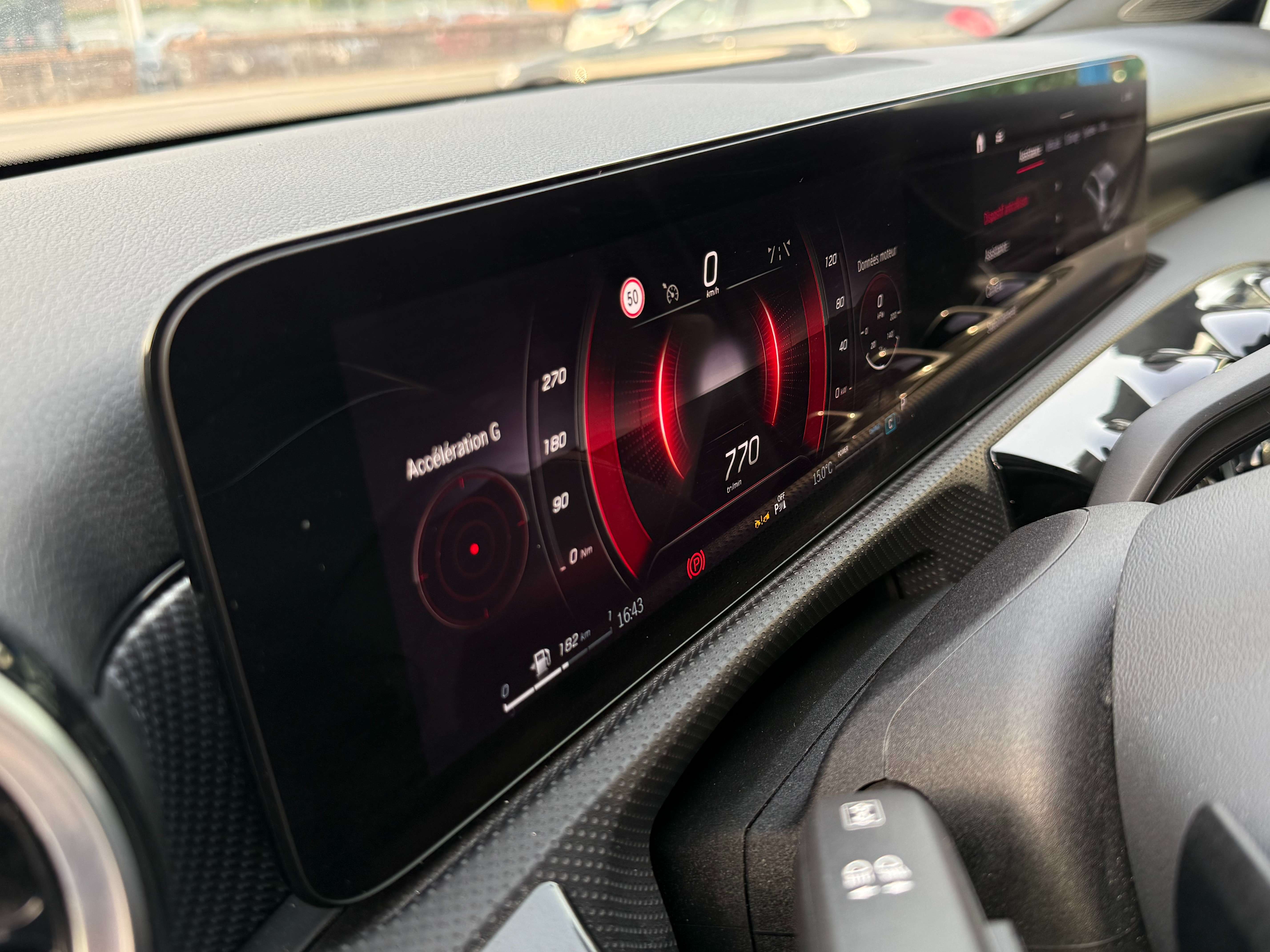 Mercedes-Benz A 180 7G-DCT * AMG 18 * FACELIFT * DIGITAL COCKPIT * LED