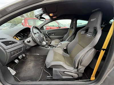 Renault MEGANE III COUPE 2.0T 250CH RENAULT SPORT CUP RECARO