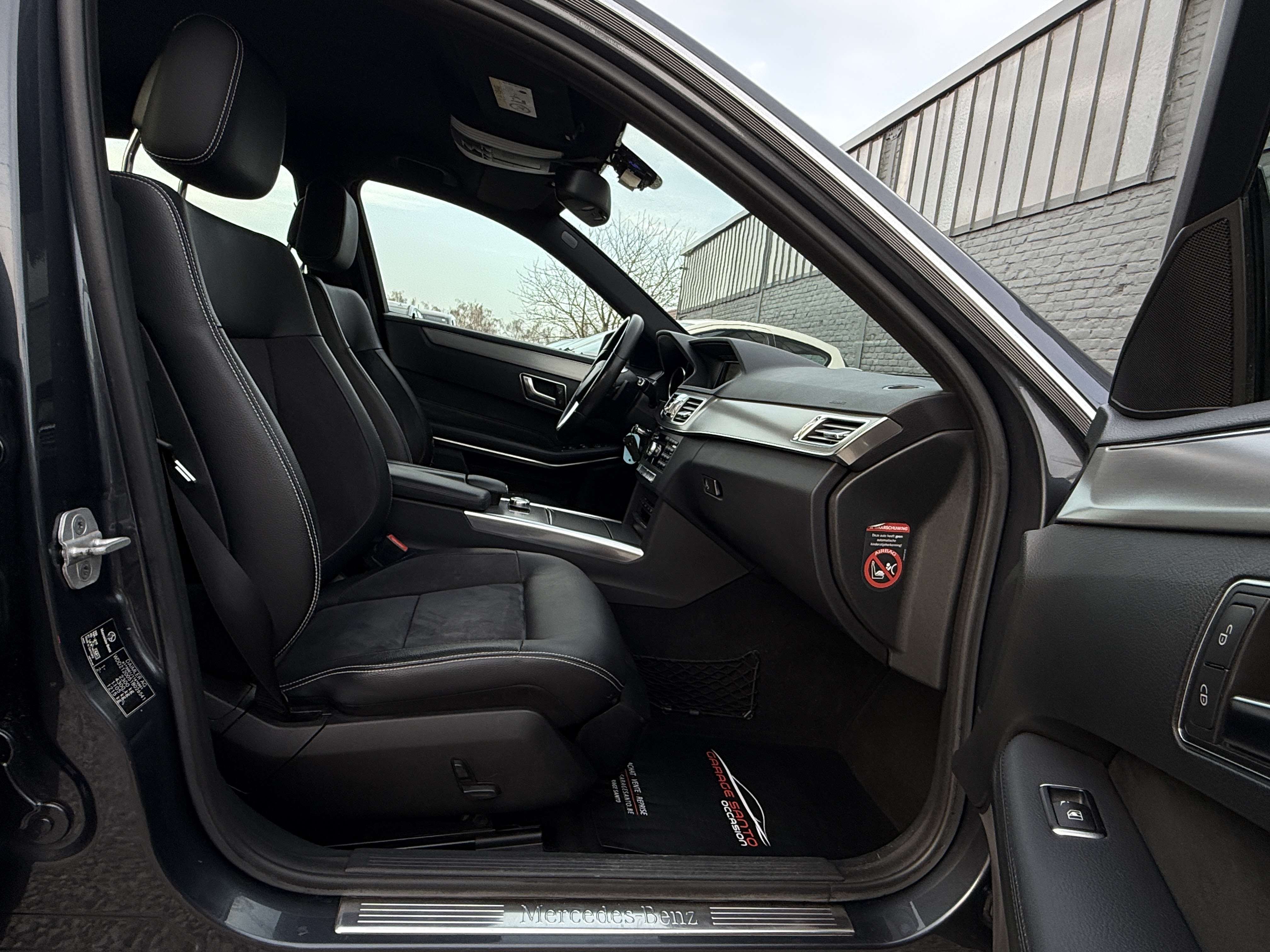 Mercedes-Benz E 200 E200 CDI AMG LINE /Navi/Led/Xénon/Pdc/Garantie/