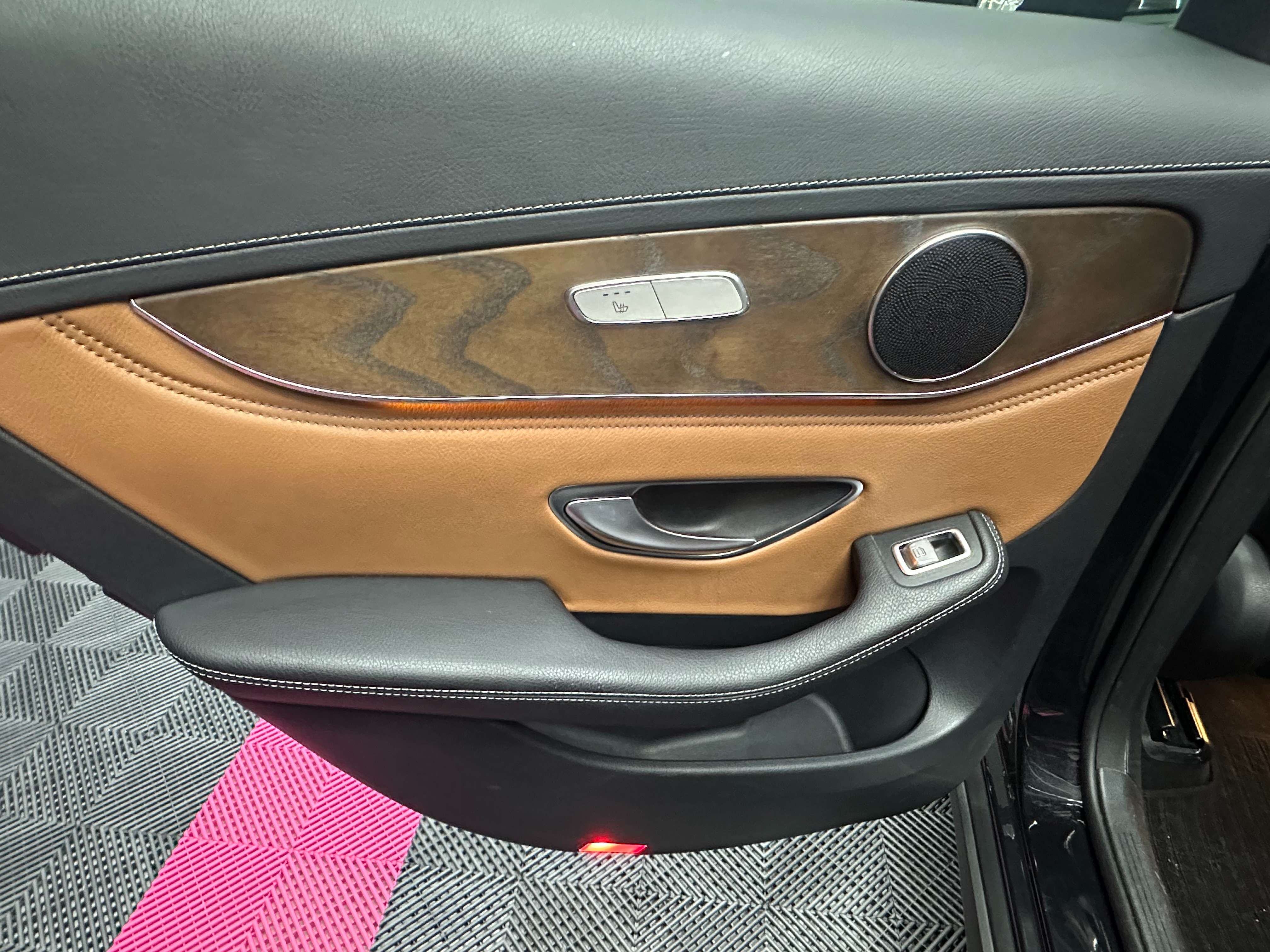 Mercedes-Benz GLC 350 GLC 350 e 4-Matic PHEV/ carnet complet / Garantie