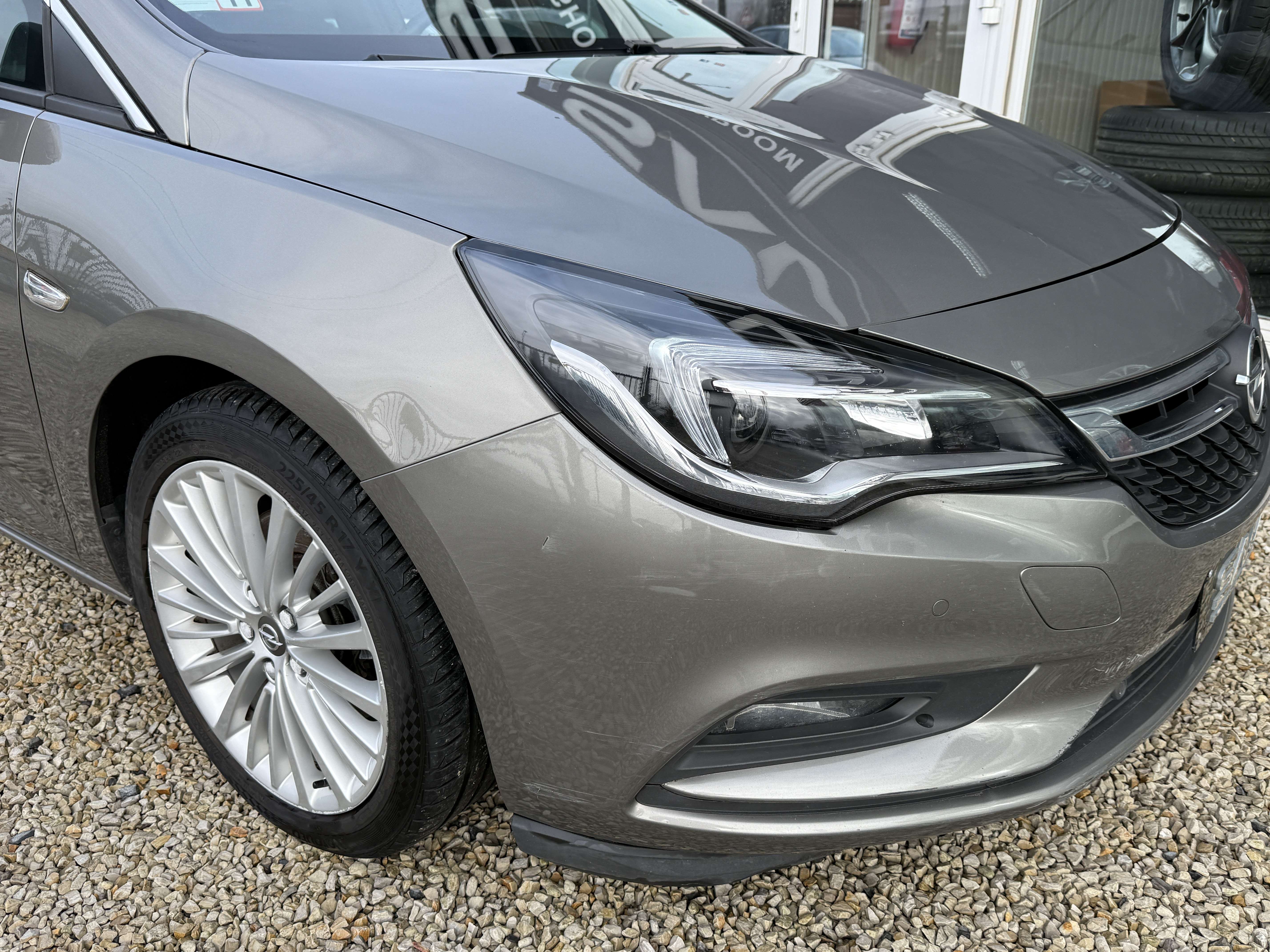 Opel Astra Astra 1.6 tdci_ECRAN PROBLEME_VENTE MARCHANDE_