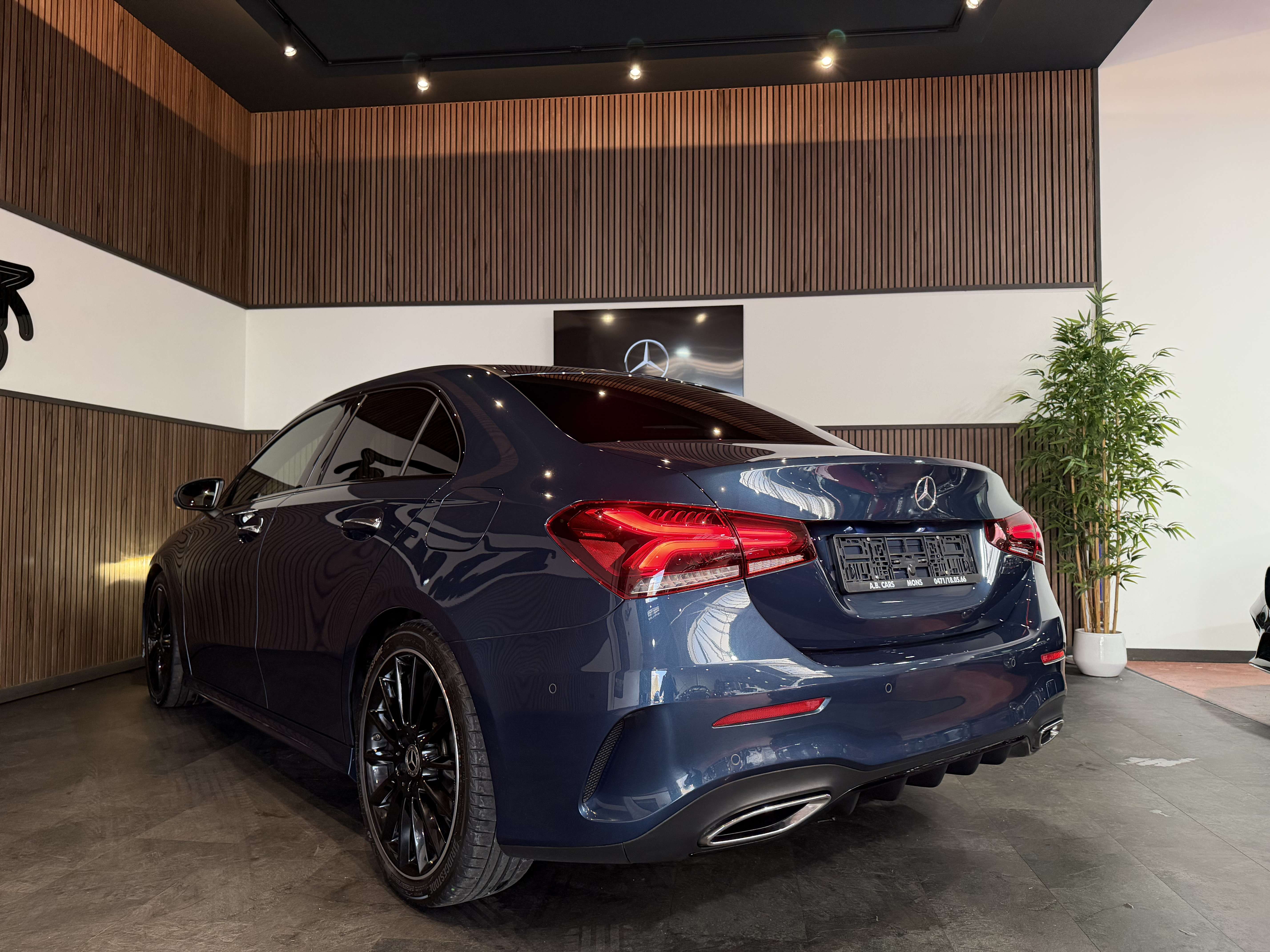 Mercedes-Benz A 180 AMG Line *AUTOMATIQUE *GARANTIE 12MOIS*1ERE MAIN*
