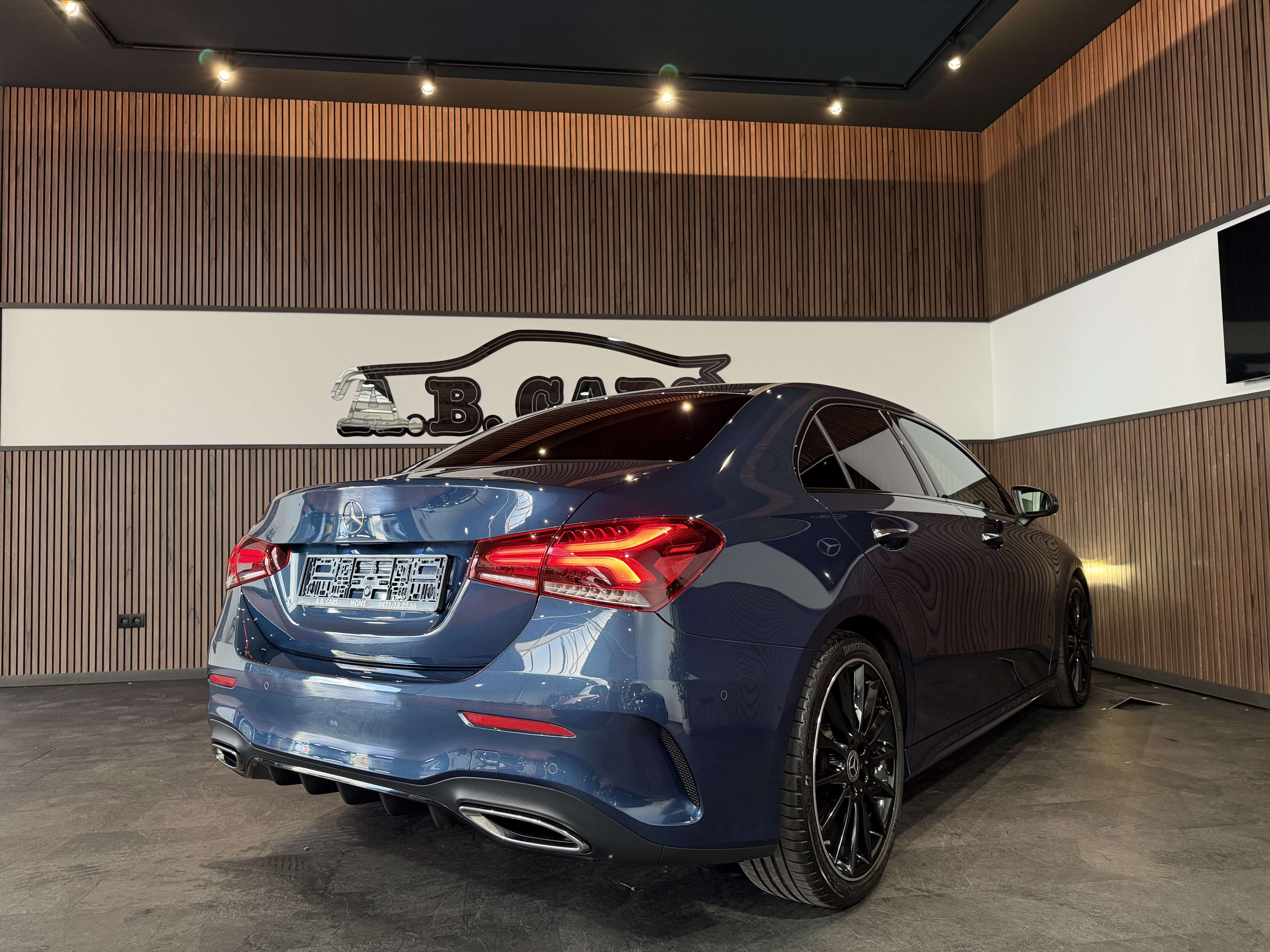 Mercedes-Benz A 180 AMG Line *AUTOMATIQUE *GARANTIE 12MOIS*1ERE MAIN*