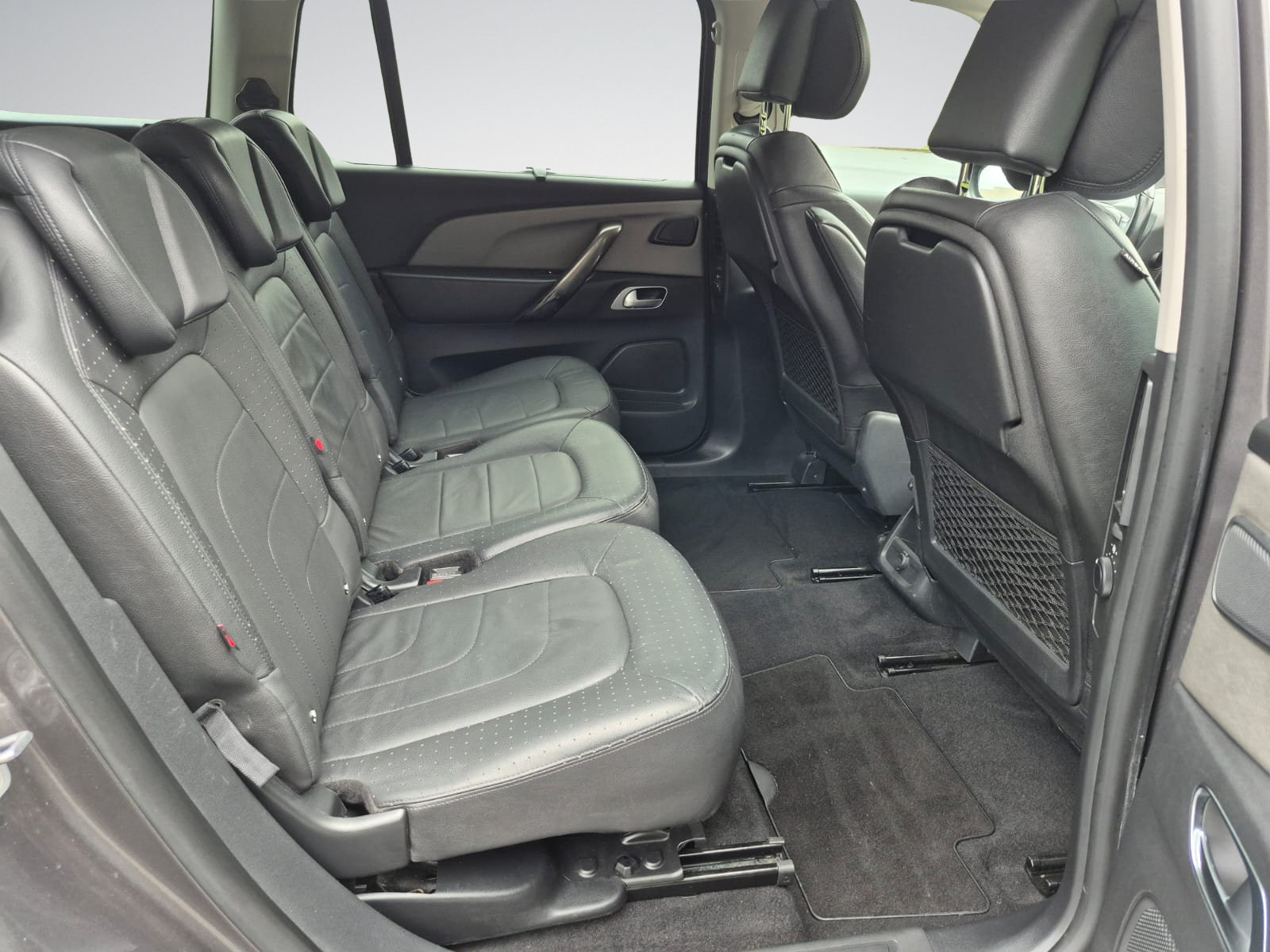 Citroen Grand C4 SpaceTourer 1.6 BlueHDi Shine S - Idéal Famille 7 places - Full Options - Garantie 12 mois avec Entretien Effectué - Zone LEZ Ok
