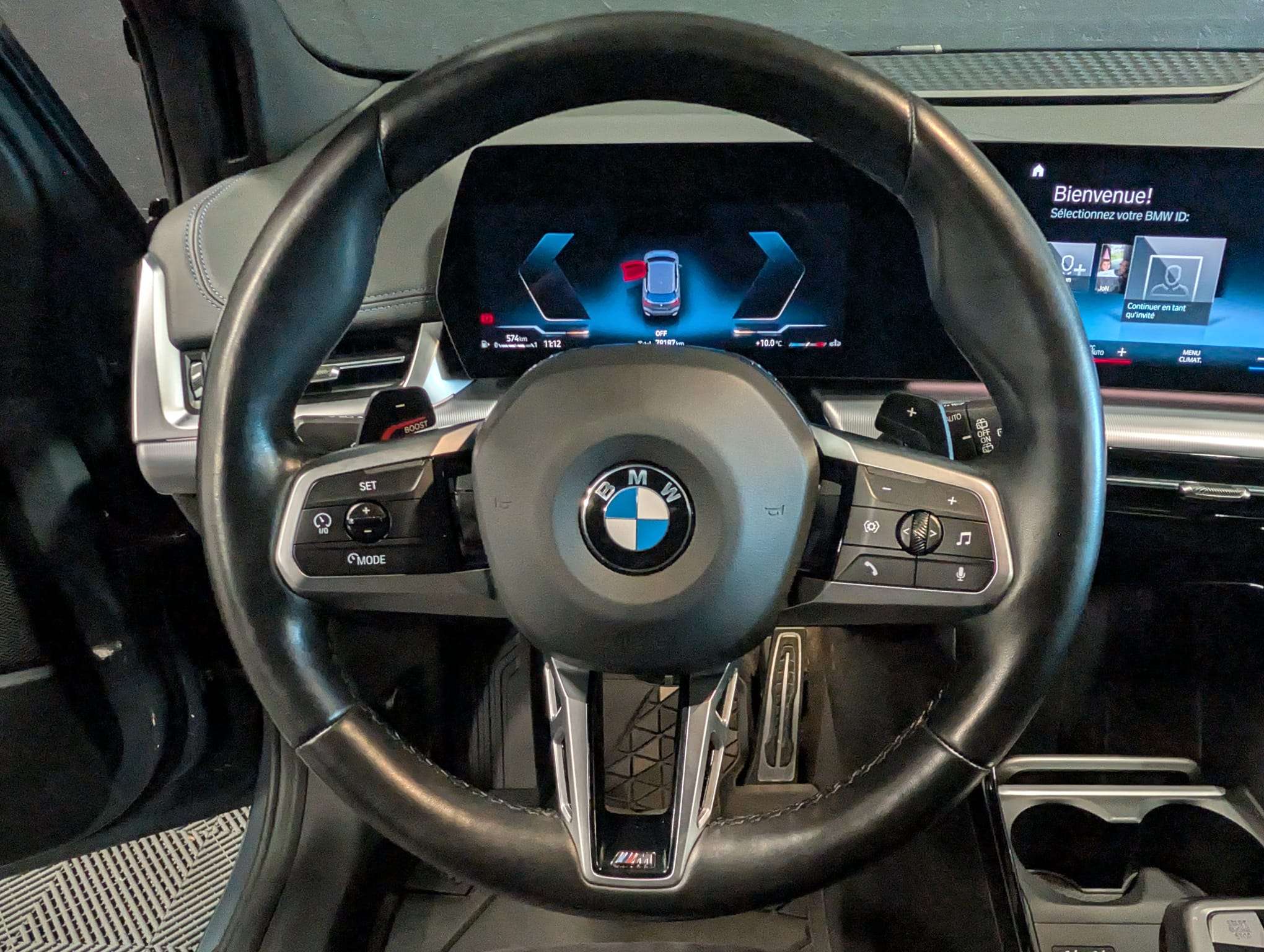 BMW 218 i Active Tourer Pack M — CarPlay — Sièges sport — Caméra — Attelage