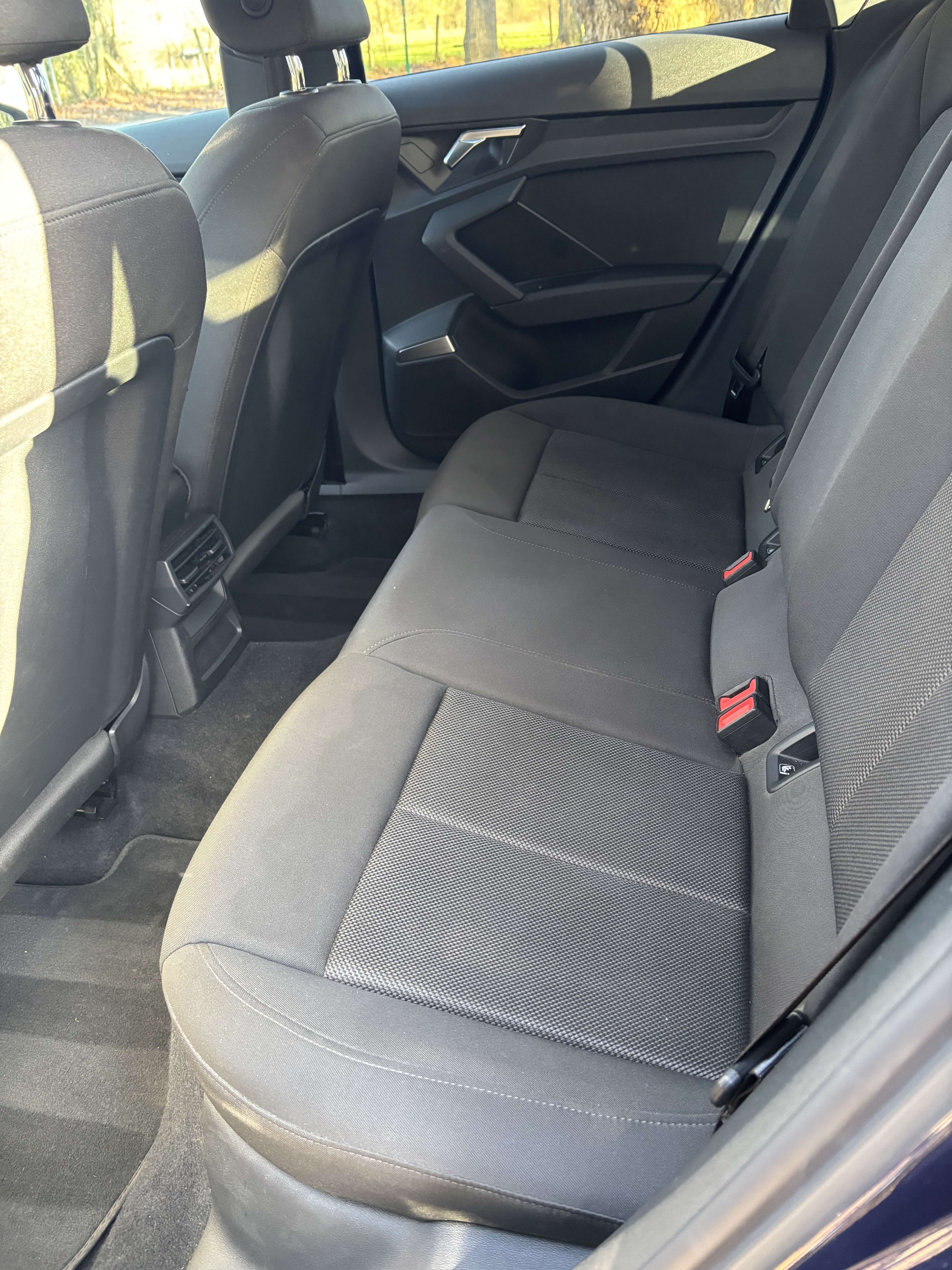 Audi A3 30TFSI S Tronic 12mois Garantie)