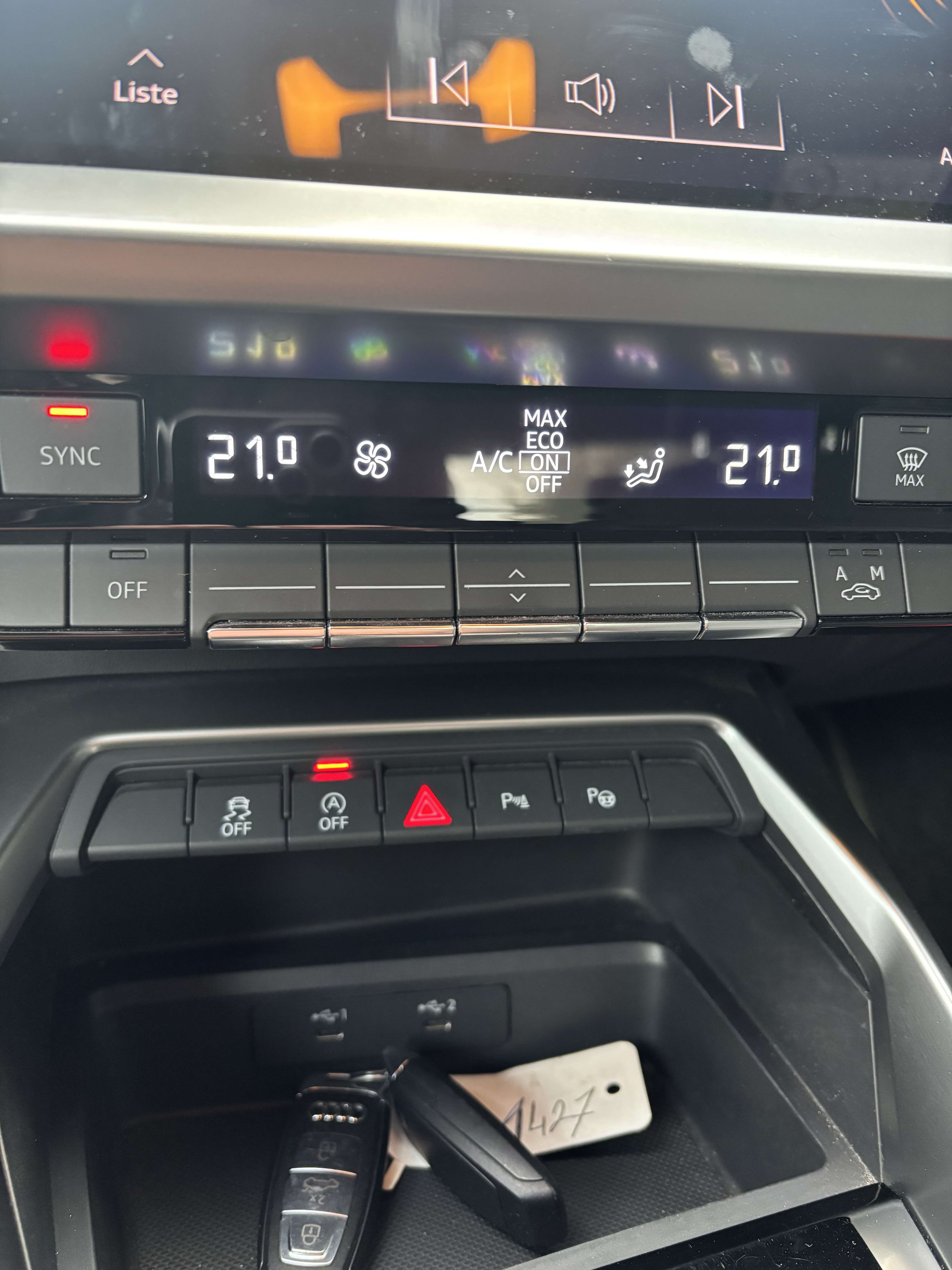 Audi A3 30TFSI S Tronic 12mois Garantie)