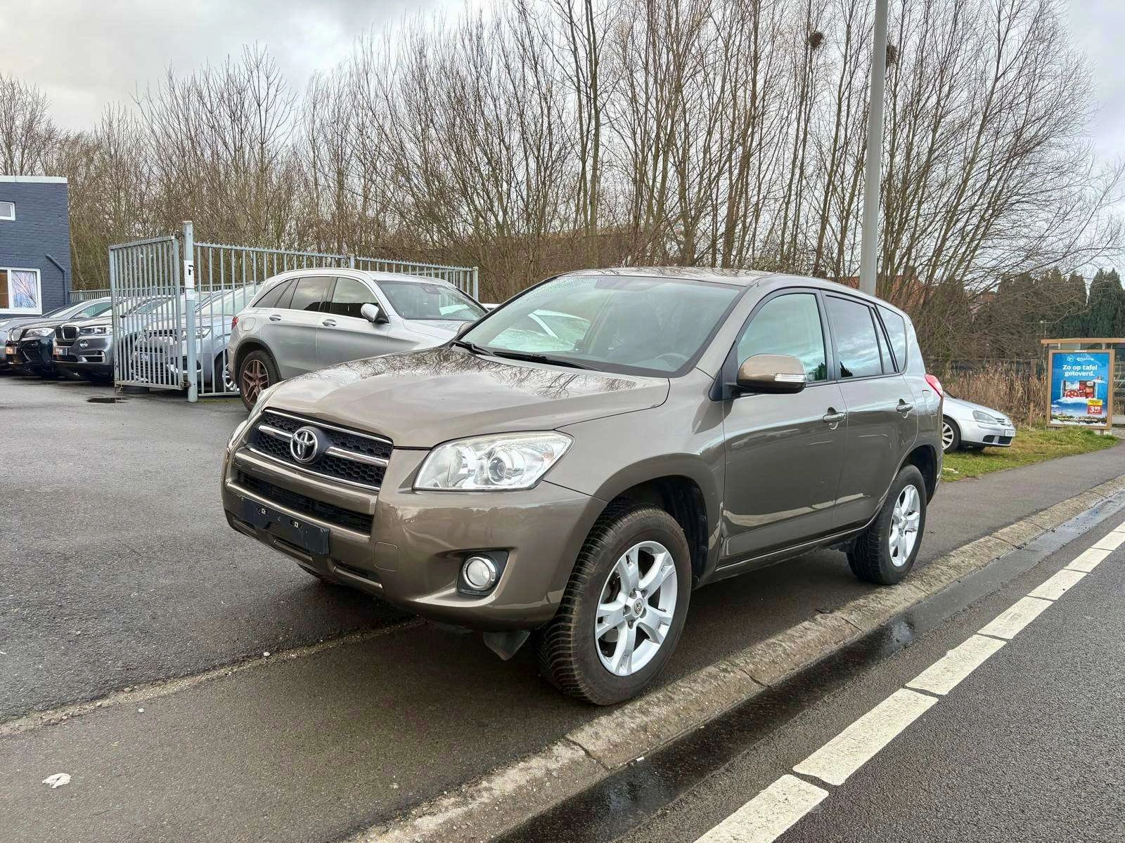 Toyota RAV 4 2.2 D-4D 4x4 VIP DPF " car-pass " Belgium car
