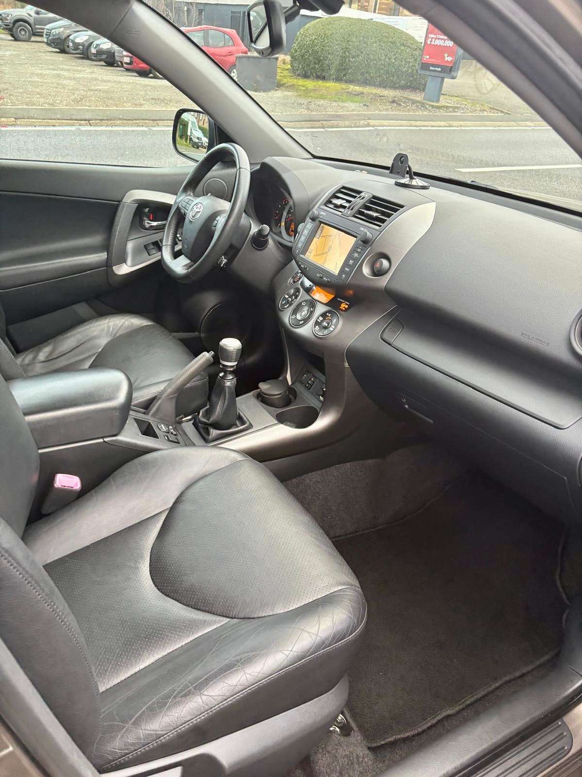 Toyota RAV 4 2.2 D-4D 4x4 VIP DPF " car-pass " Belgium car