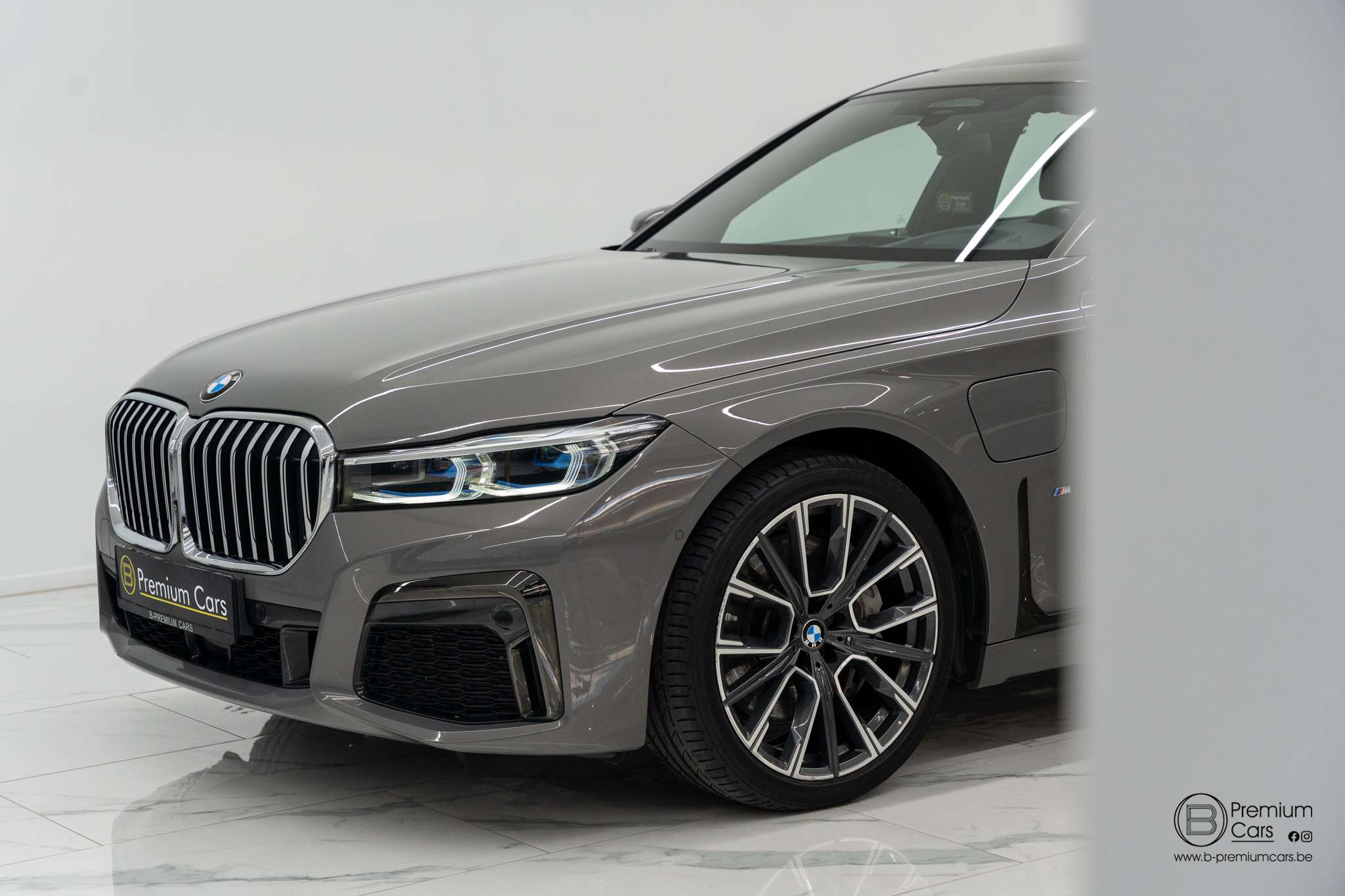 BMW 745 e M pack Individual/FULL OPTIONS!/Laser/ACC/360°/