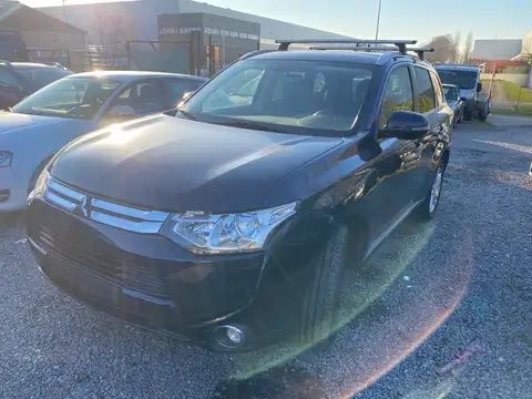 Mitsubishi Outlander 2.2 DI-D 2WD Intense