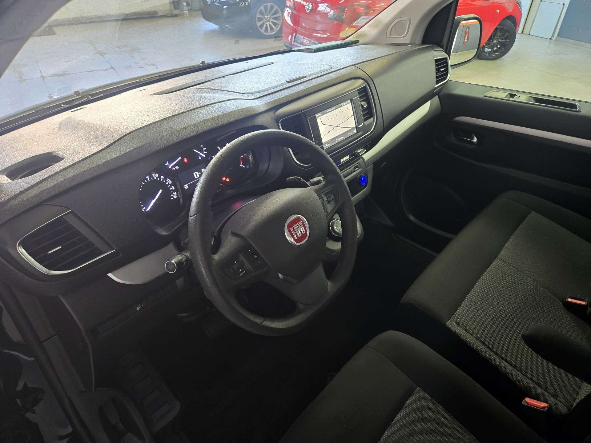 Fiat Scudo *L3/H1*6PLACES*BT AUTO*NAVI*CAMERA*PDC*JANTES*2PL*