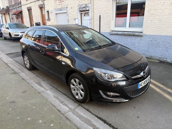 Opel Astra V SPORTS TOURER 1.6 DIESEL 110 BUSINESS EDITION