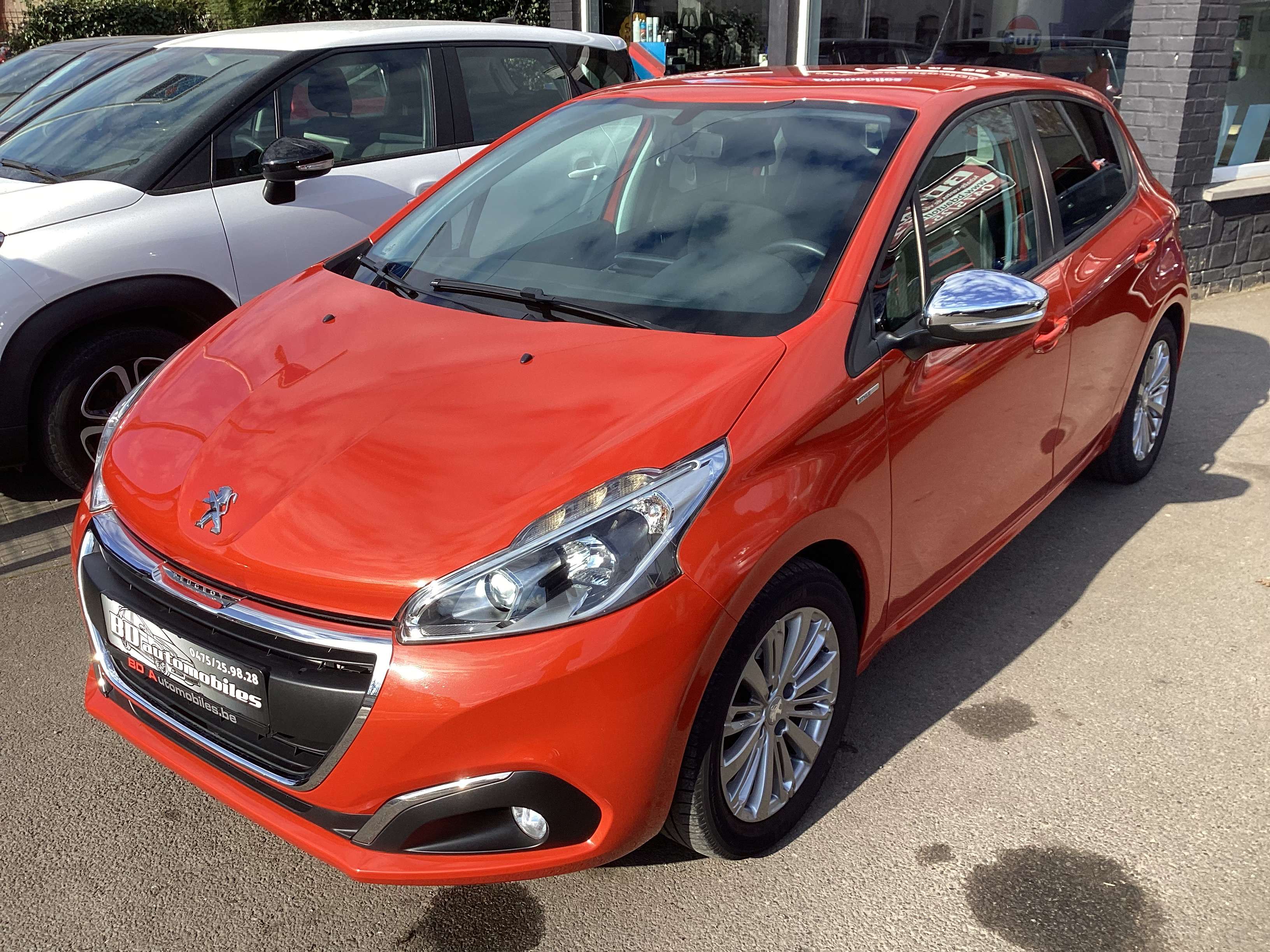 Peugeot 208 208 1.2i Style comme neuve⭐️⭐️⭐️
