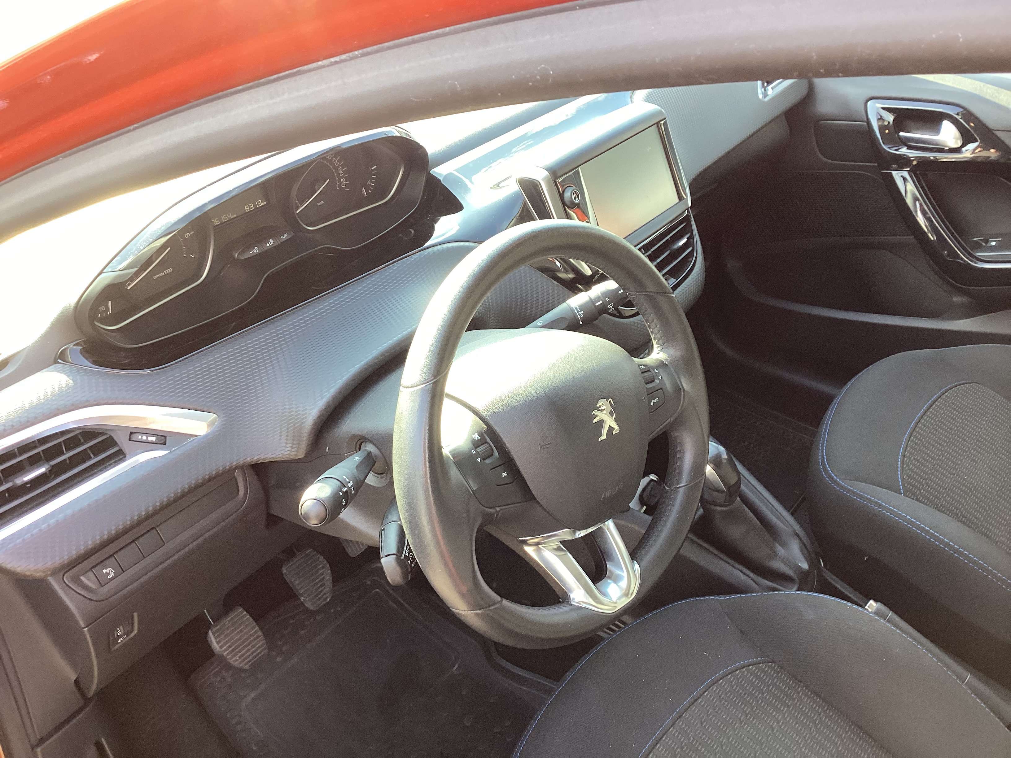 Peugeot 208 208 1.2i Style comme neuve⭐️⭐️⭐️